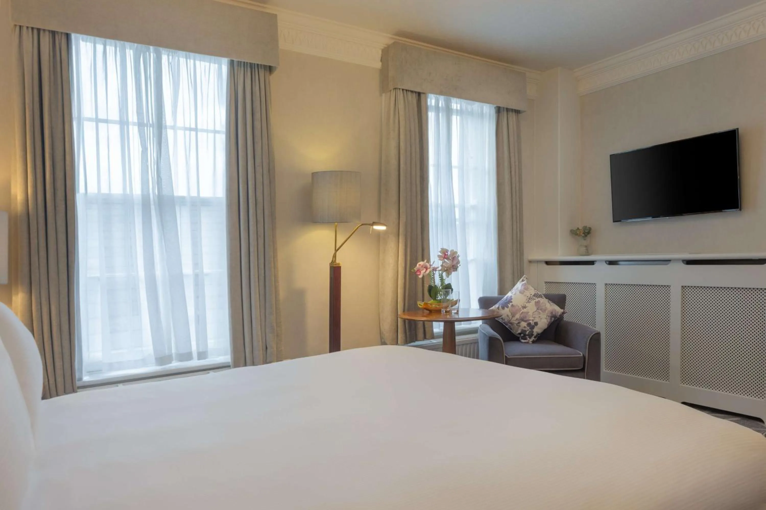 Bed in Hilton Puckrup Hall Hotel & Golf Club, Tewkesbury