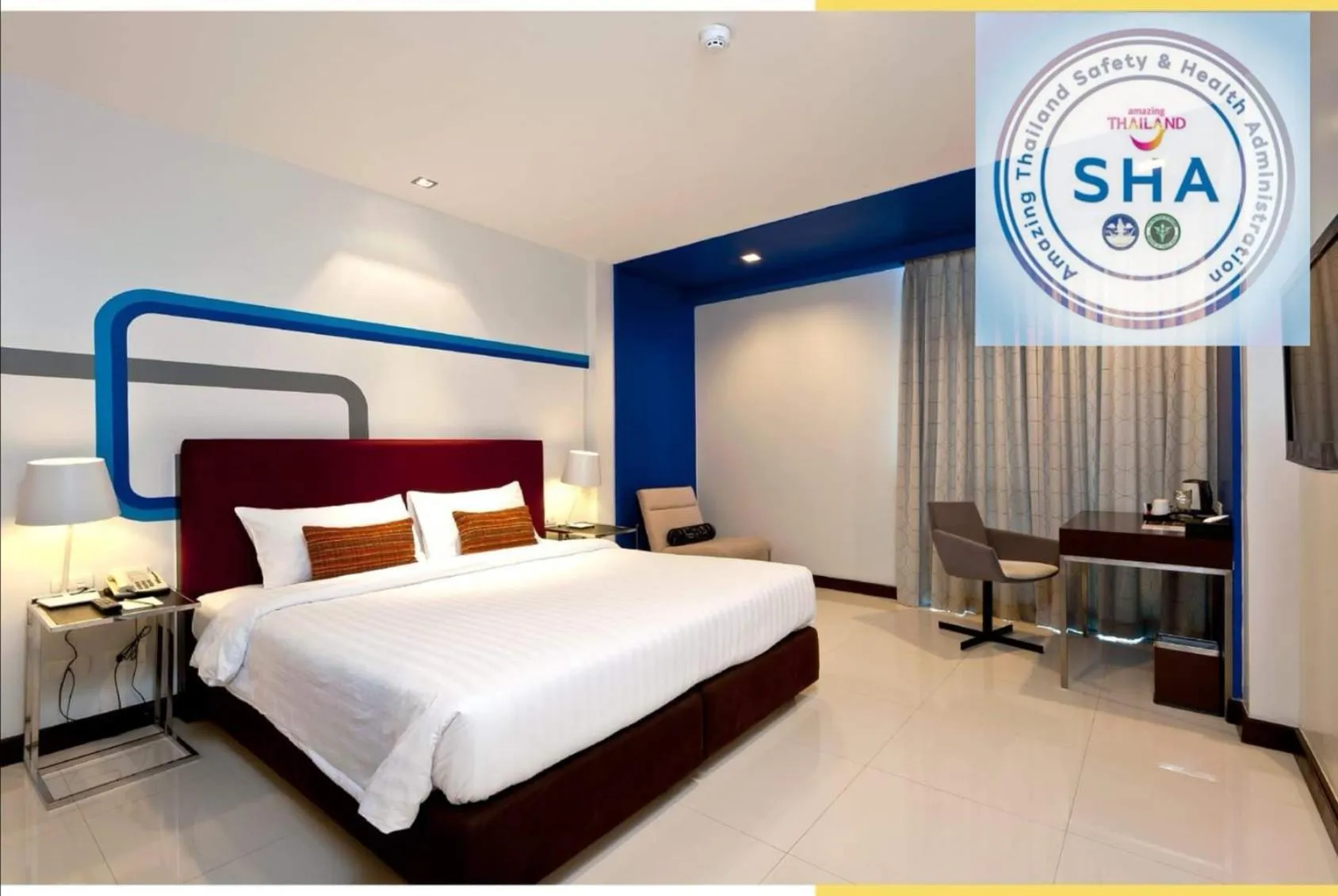Logo/Certificate/Sign, Bed in FX Hotel Metrolink Makkasan