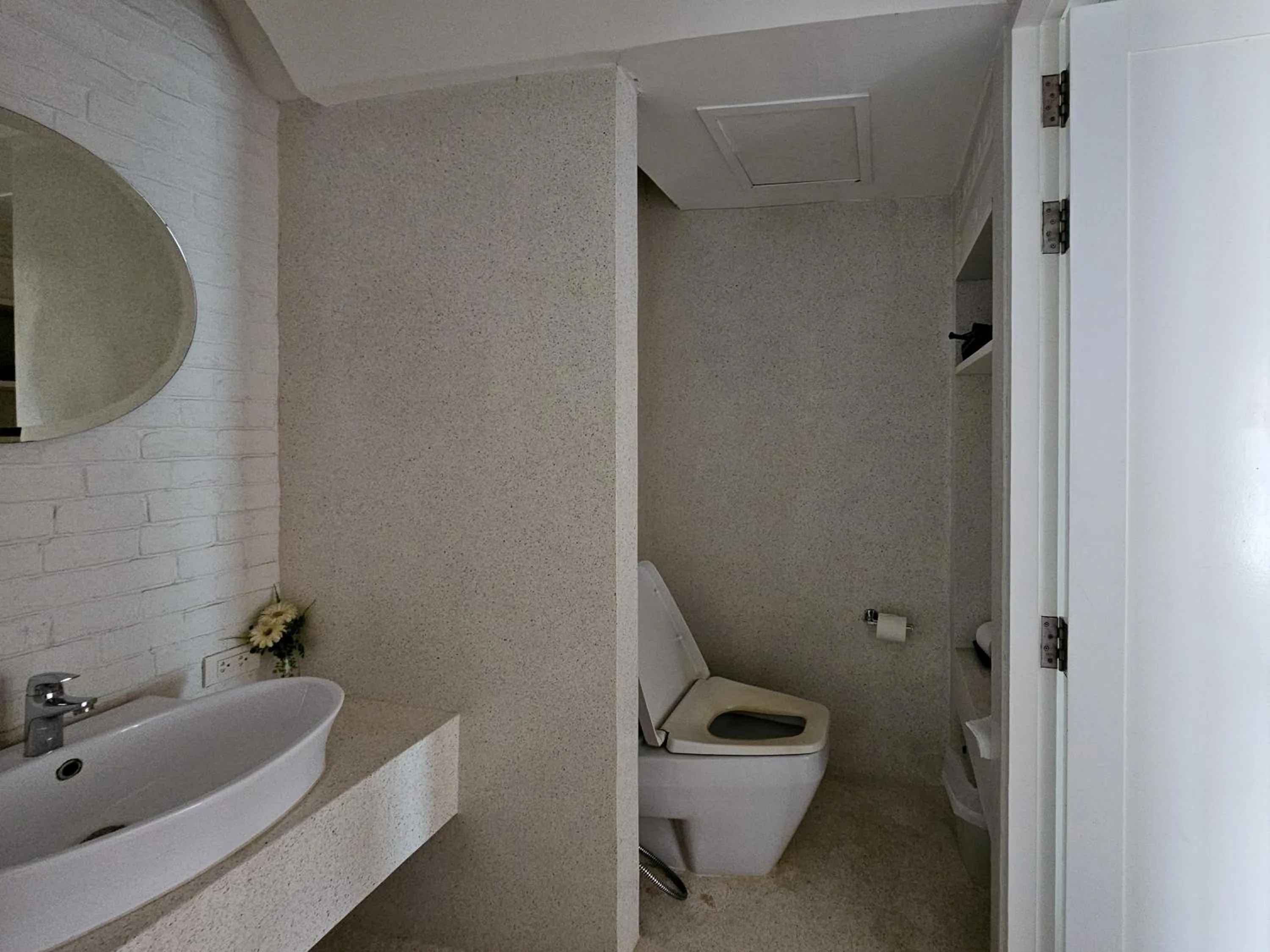 Shower in Verano Beach Villa