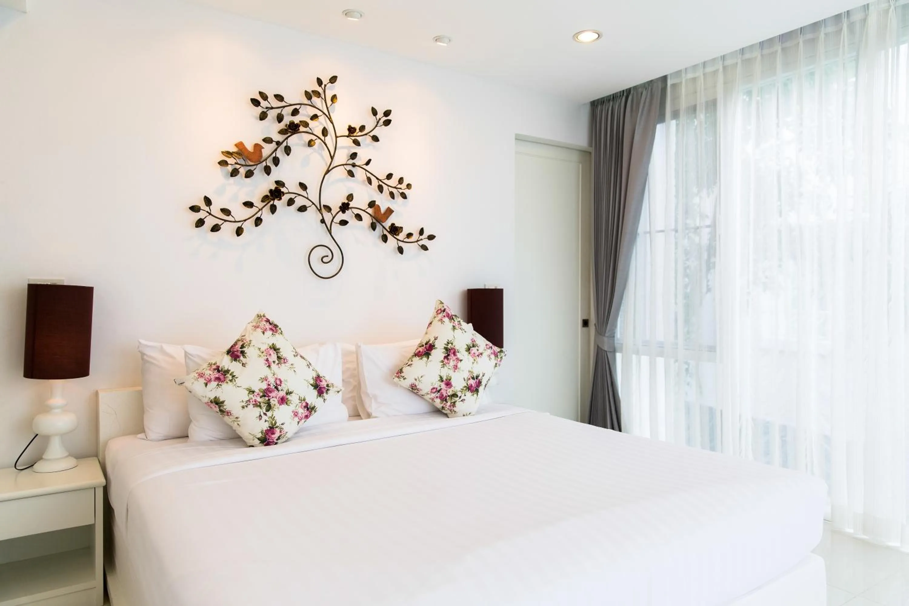 Bed in Verano Beach Villa