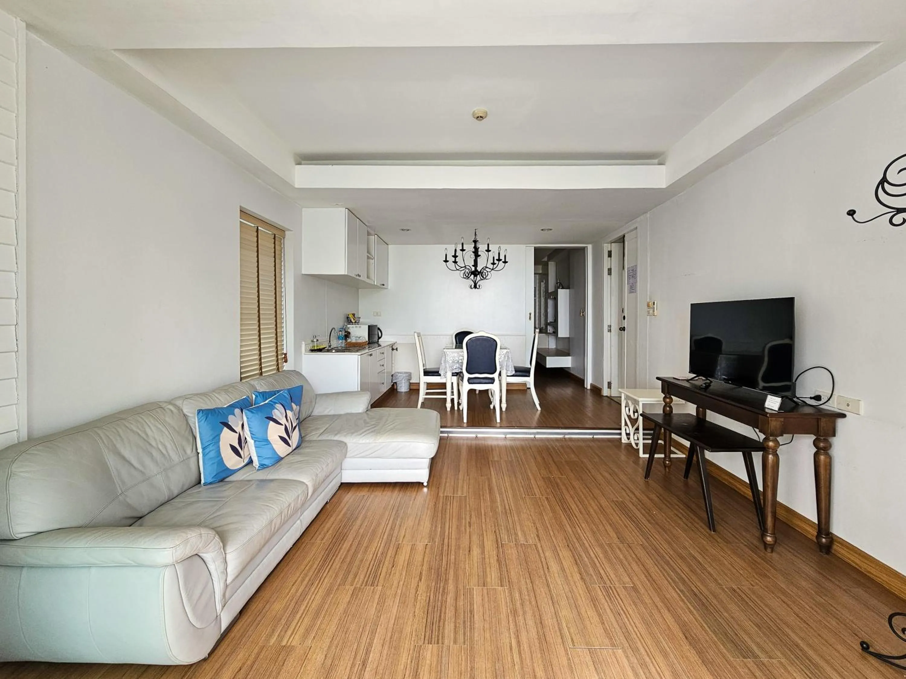 TV and multimedia in Verano Beach Villa