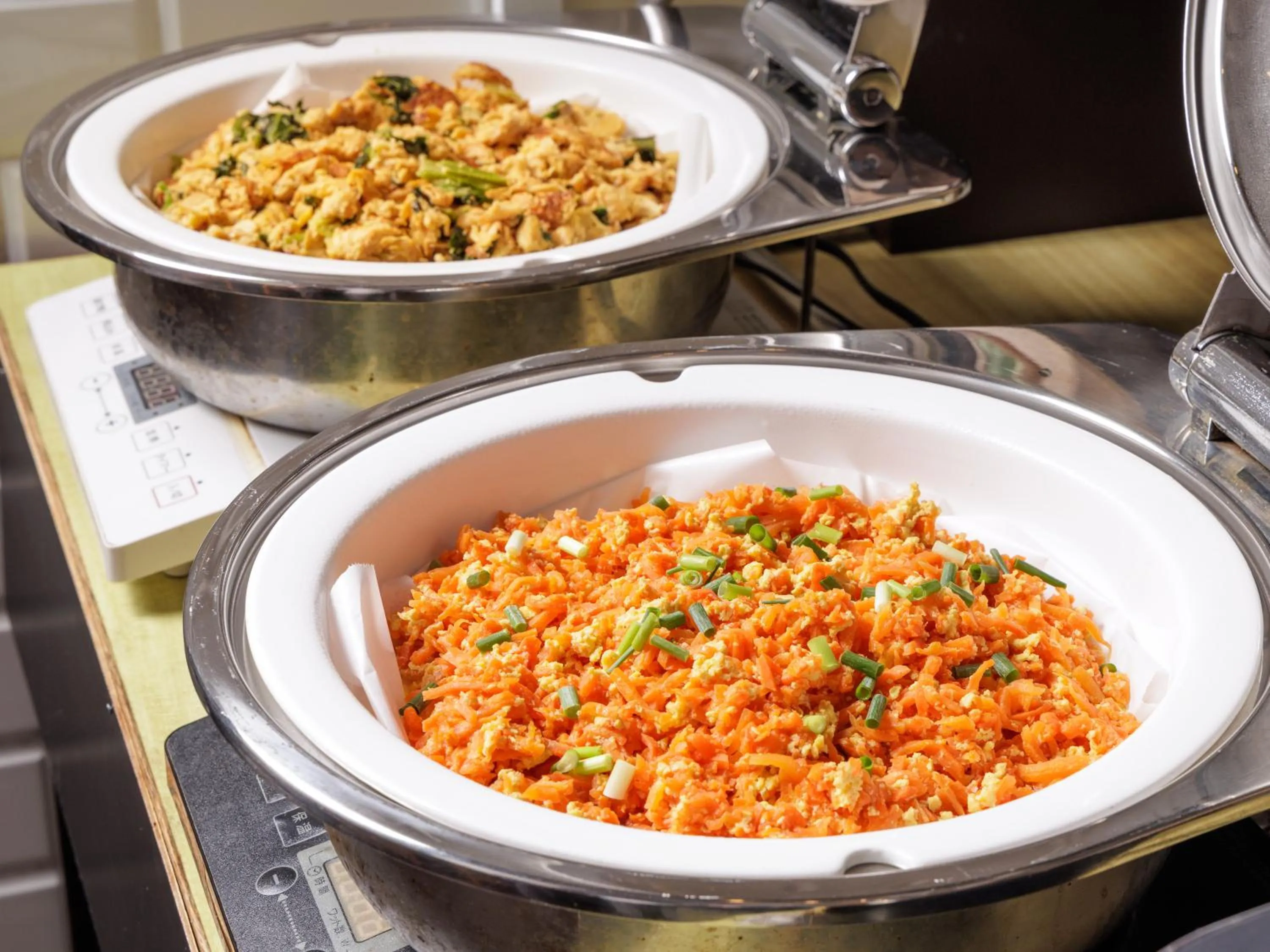 Food and drinks in Nishitetsu Resort Inn Naha