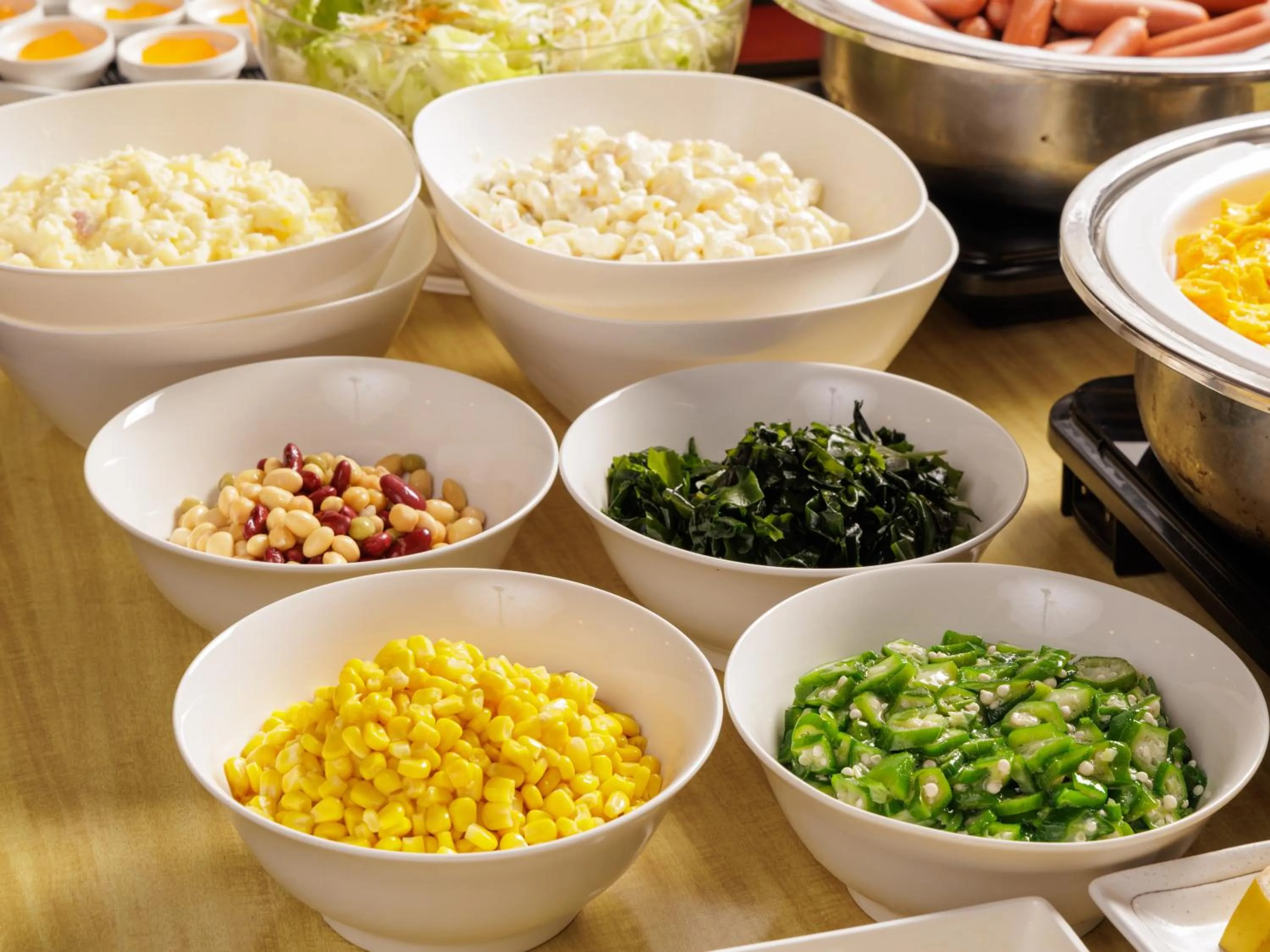 Food and drinks in Nishitetsu Resort Inn Naha