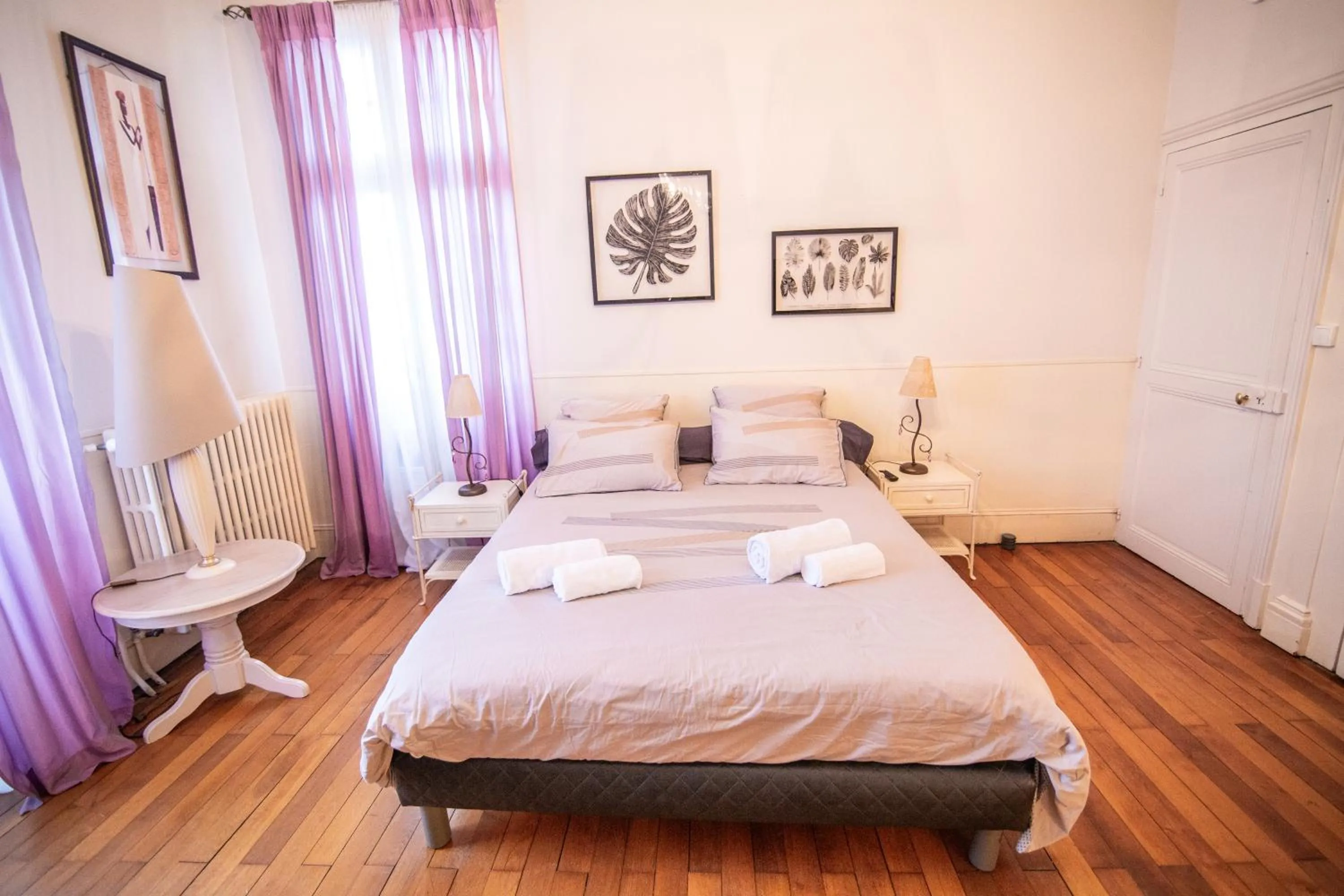 Bed in Le Regisseur
