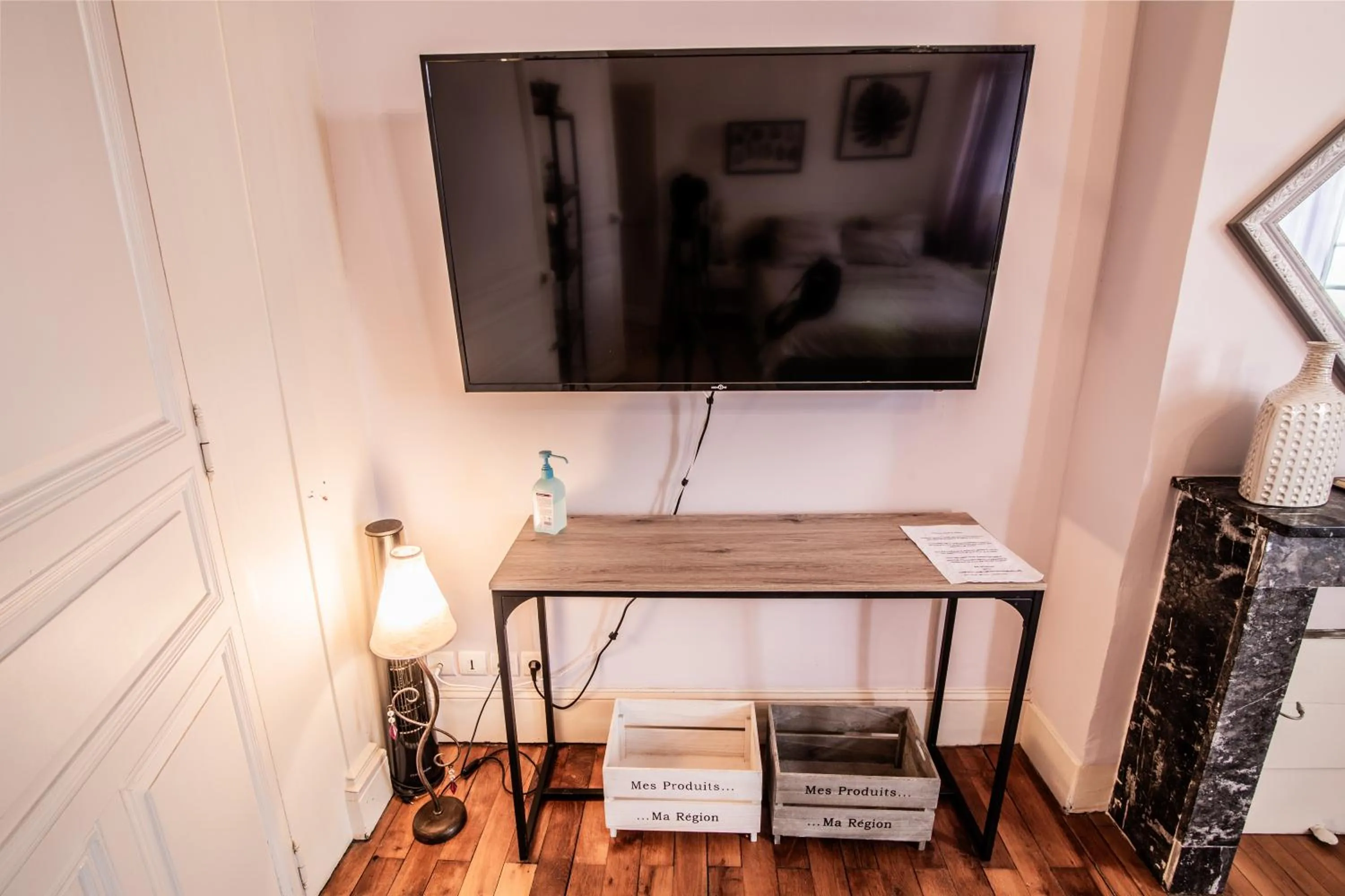 TV and multimedia in Le Regisseur