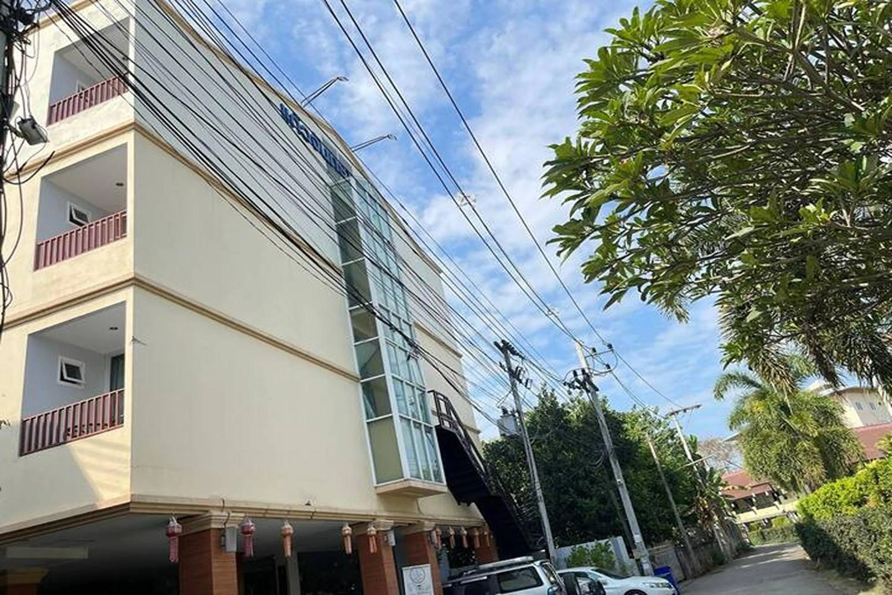 Property building in Kaewchantra Mansion