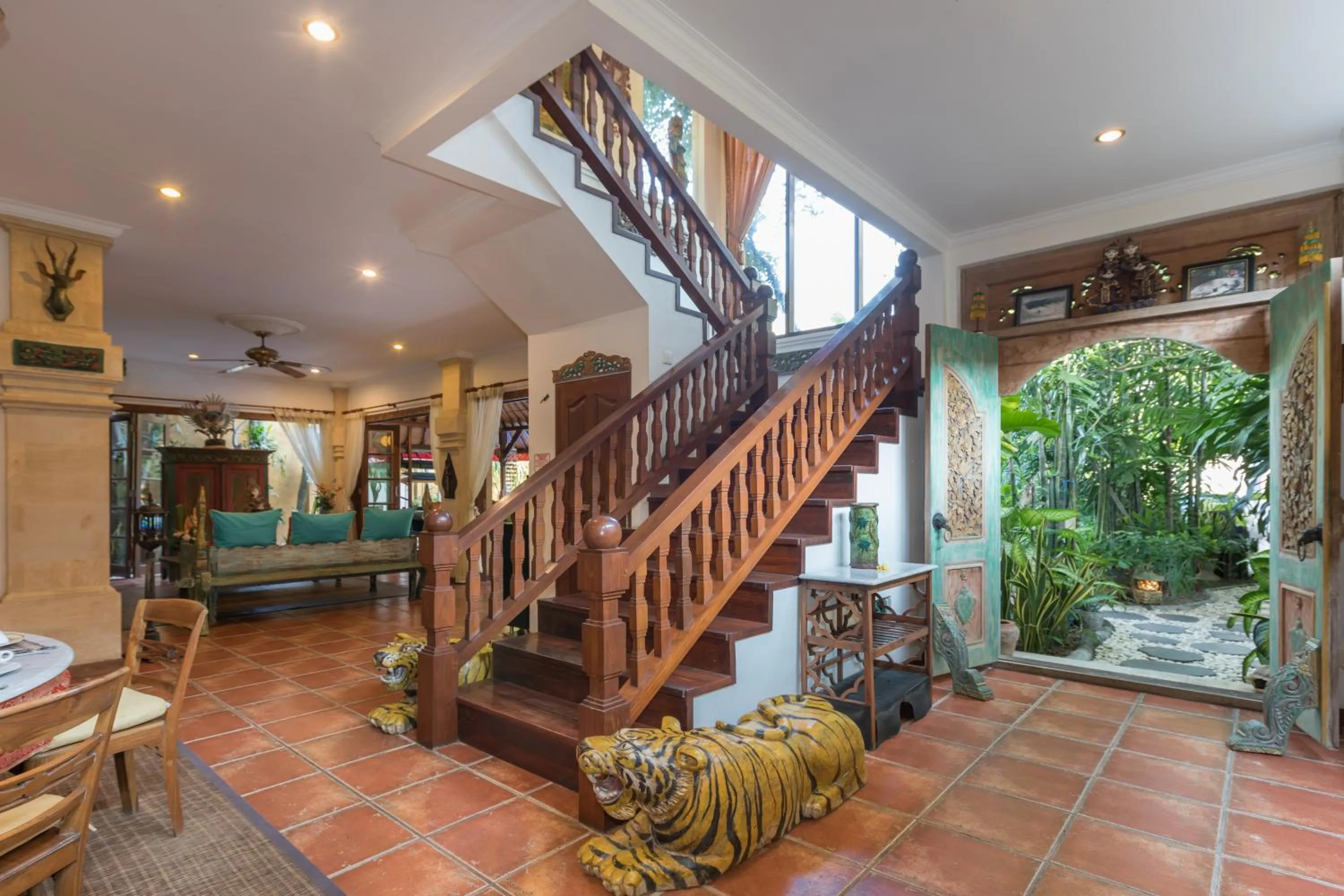 Living room in Villa Kaja by Nagisa Bali