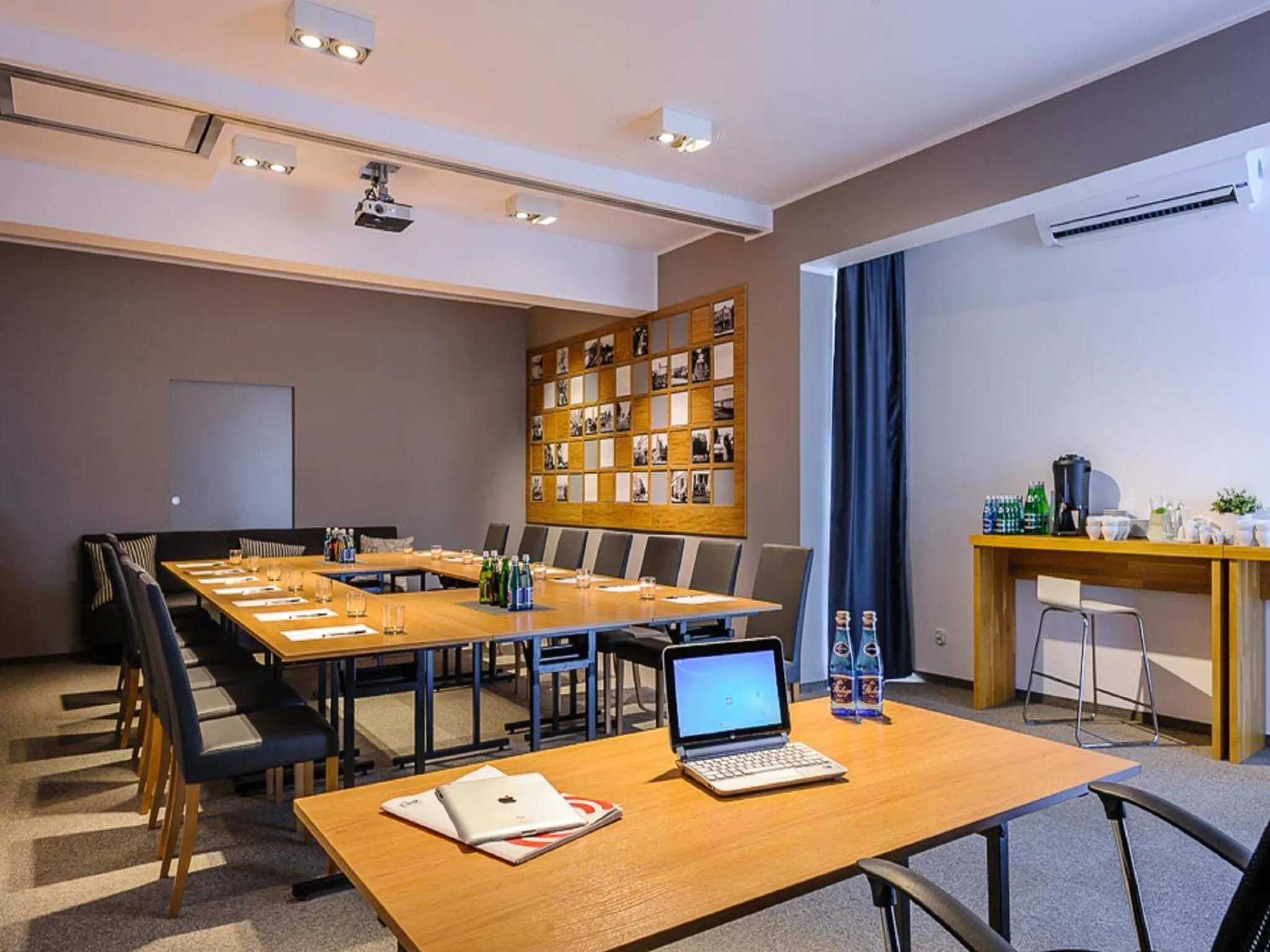Meeting/conference room in Link Hotel