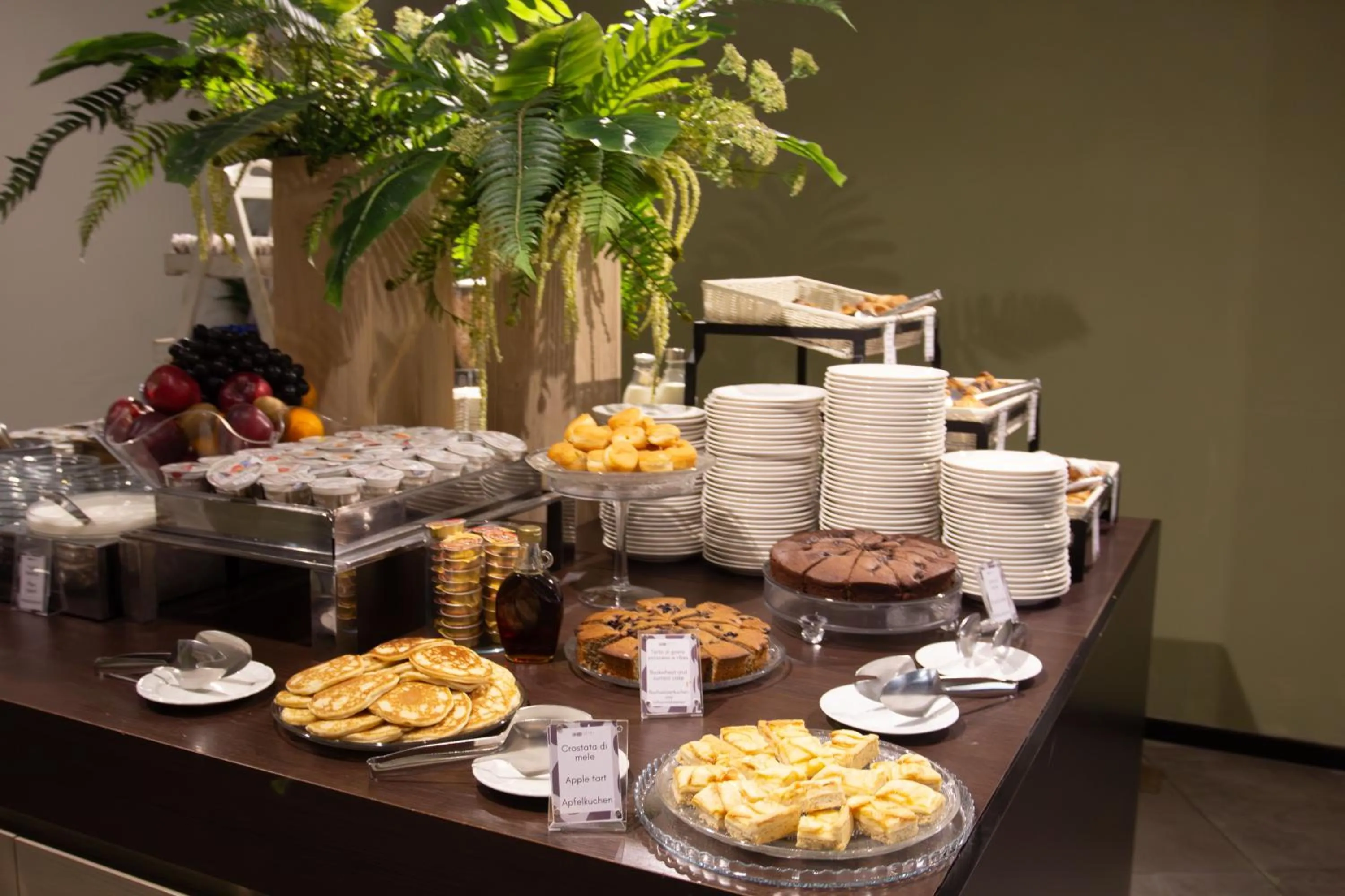 Breakfast in DB Hotel Verona Airport Congress & Spa