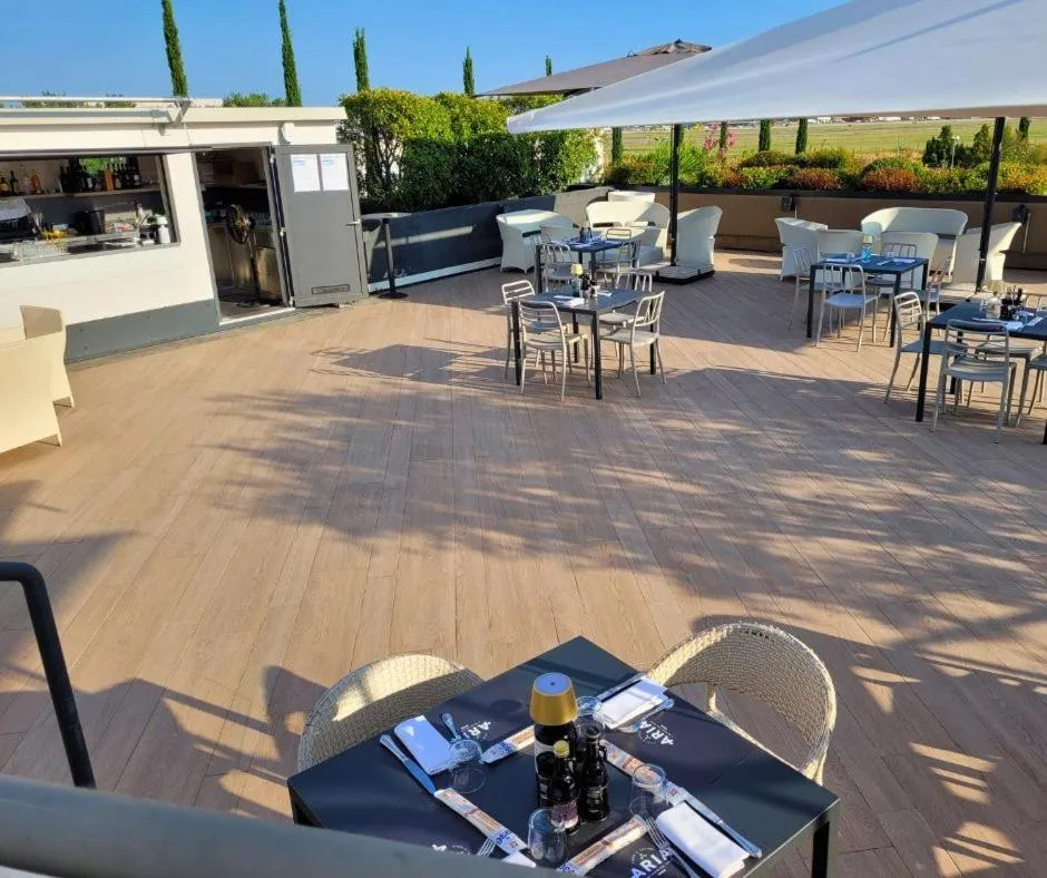 Restaurant/places to eat in DB Hotel Verona Airport Congress & Spa