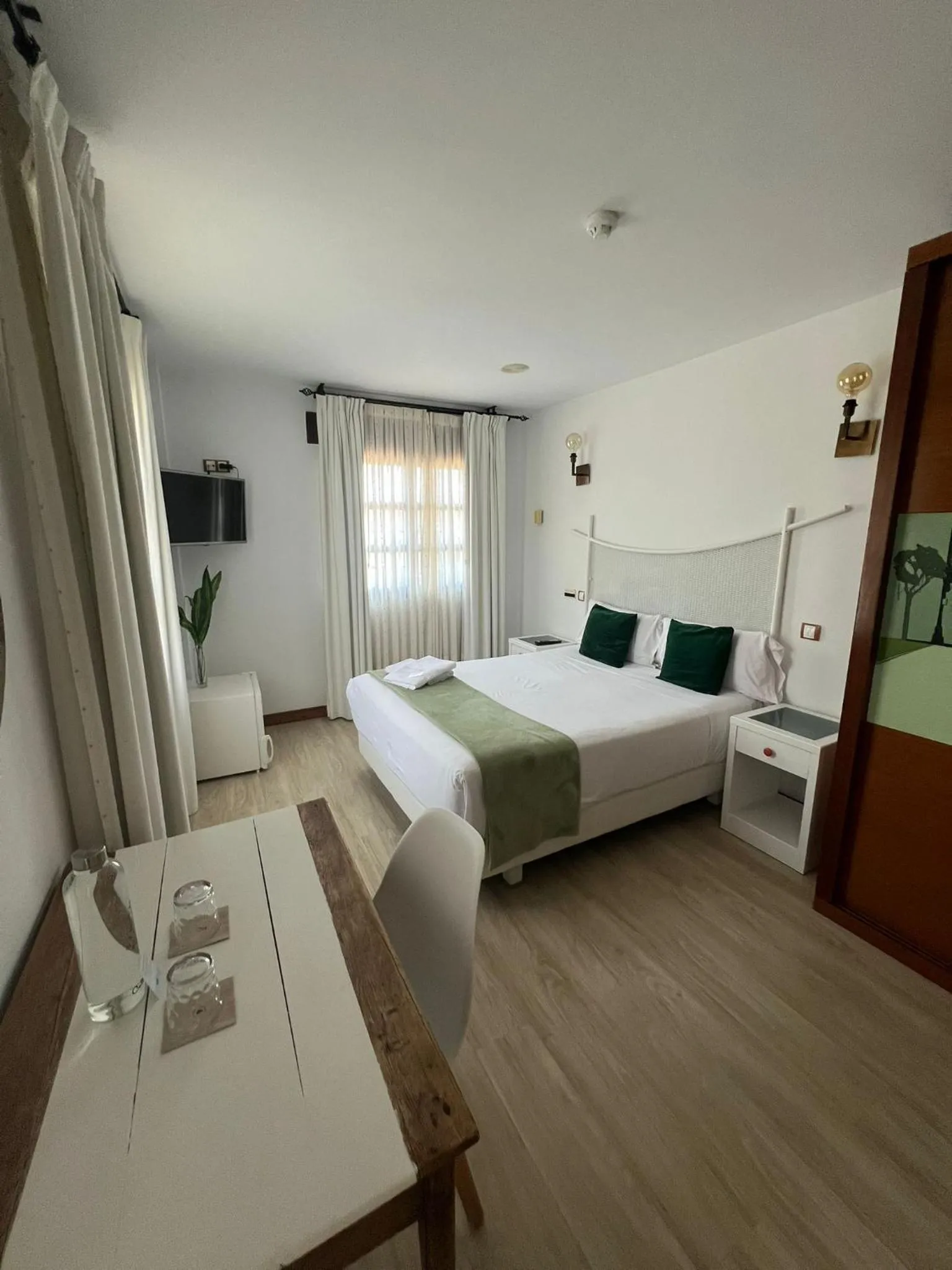 Photo of the whole room, Bed in Posada la Leyenda