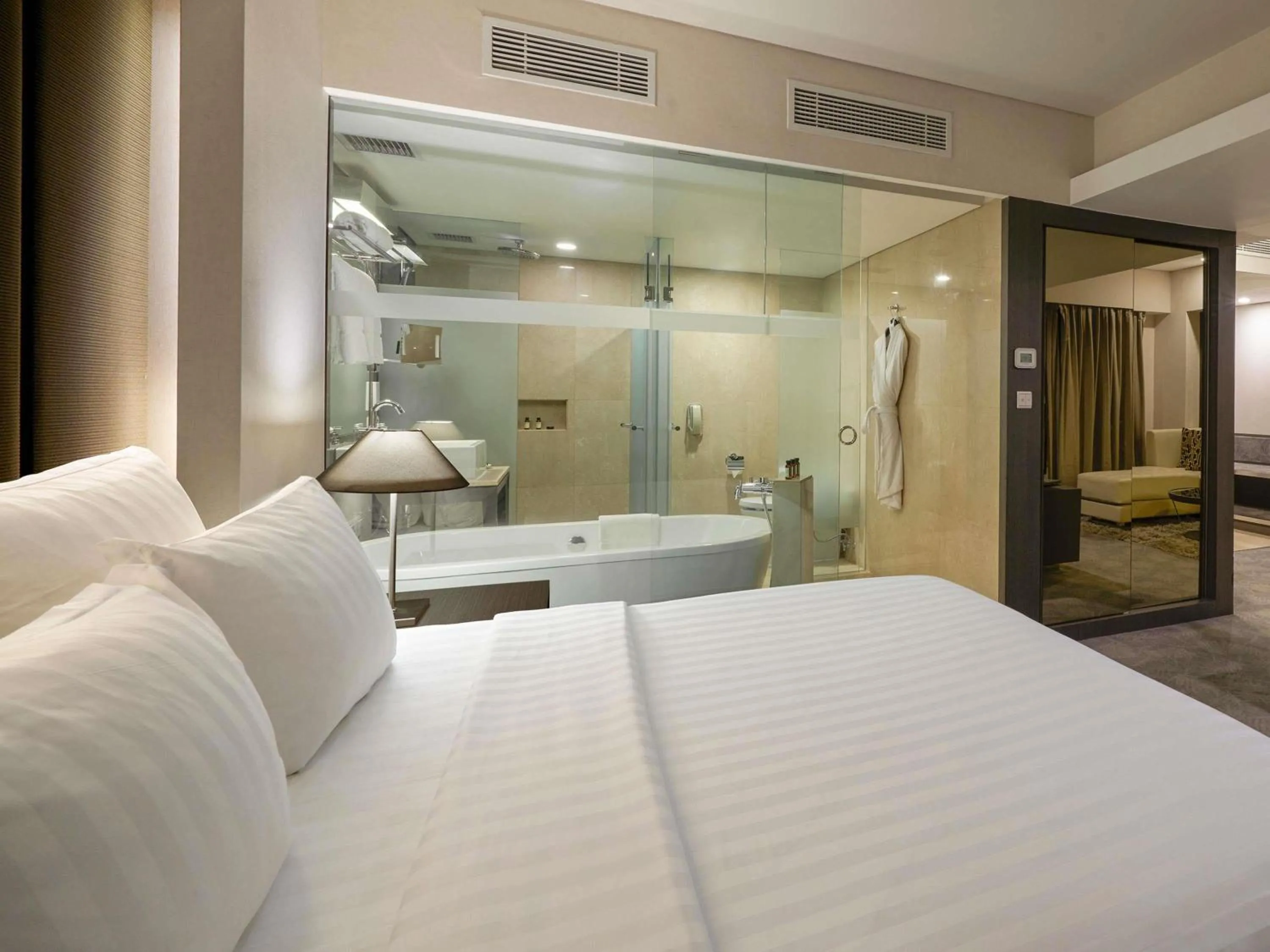 Bedroom, Bed in Pullman Jakarta Indonesia