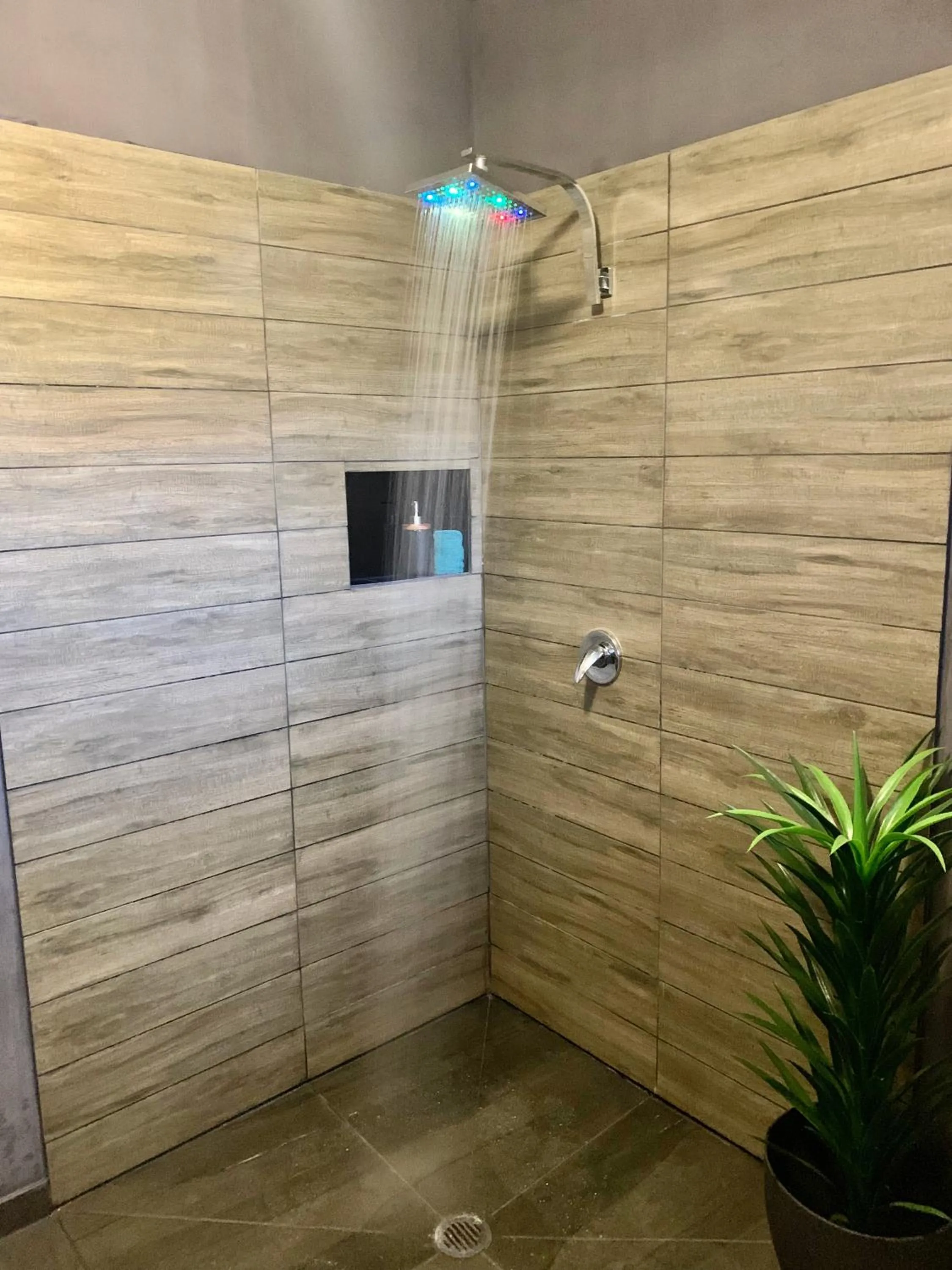Shower in The Nature Resort Villas Ramada Resort