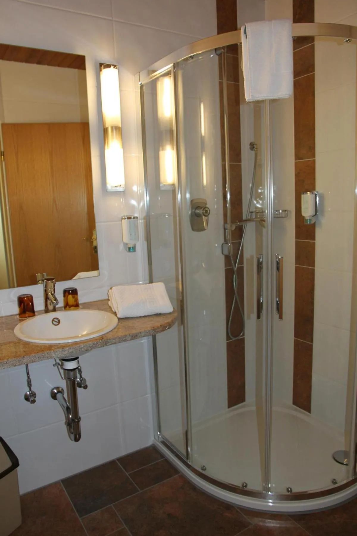 Bathroom in Hotel am Springhorstsee