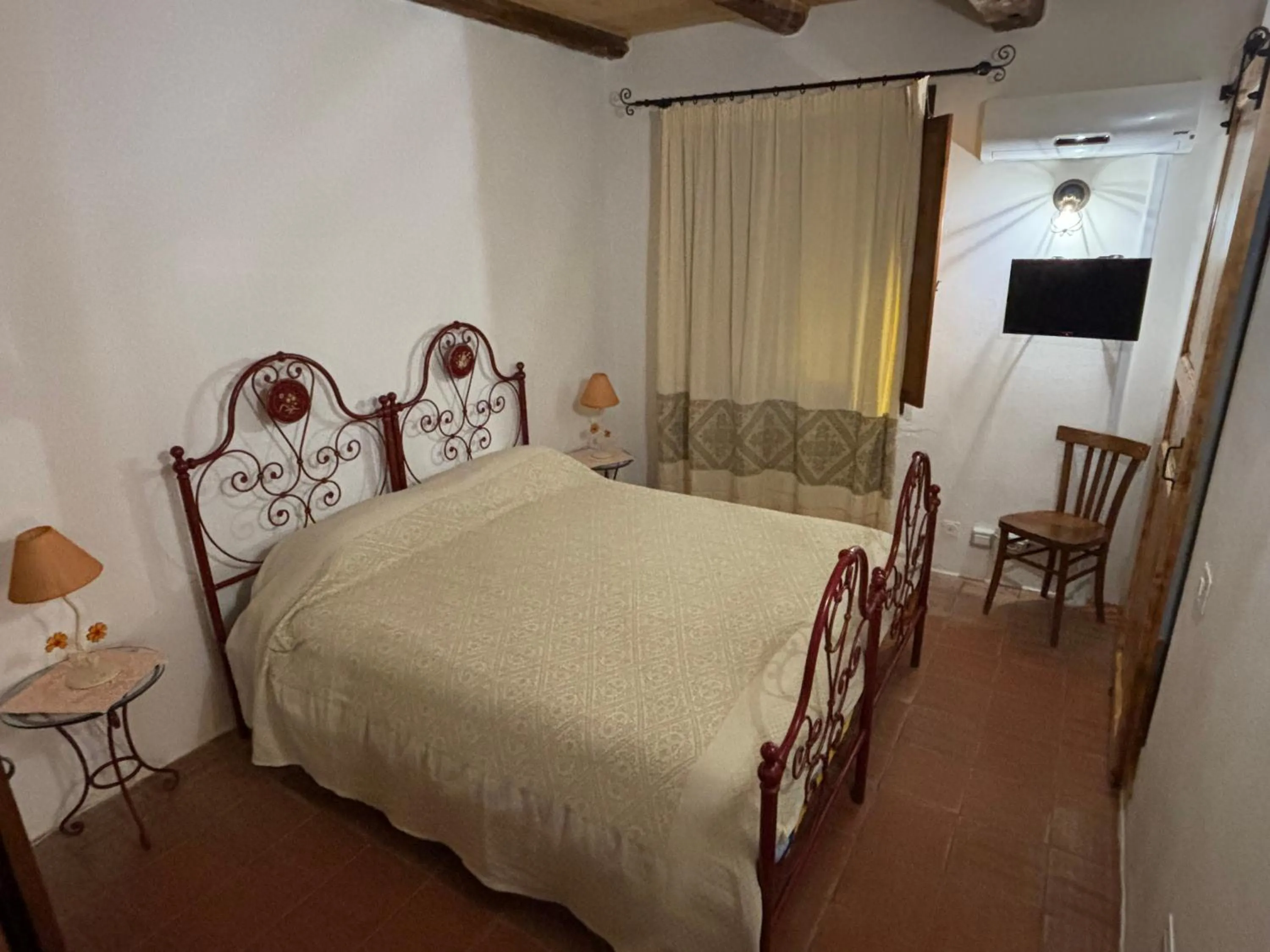 TV and multimedia, Bed in B&B Casa Doria