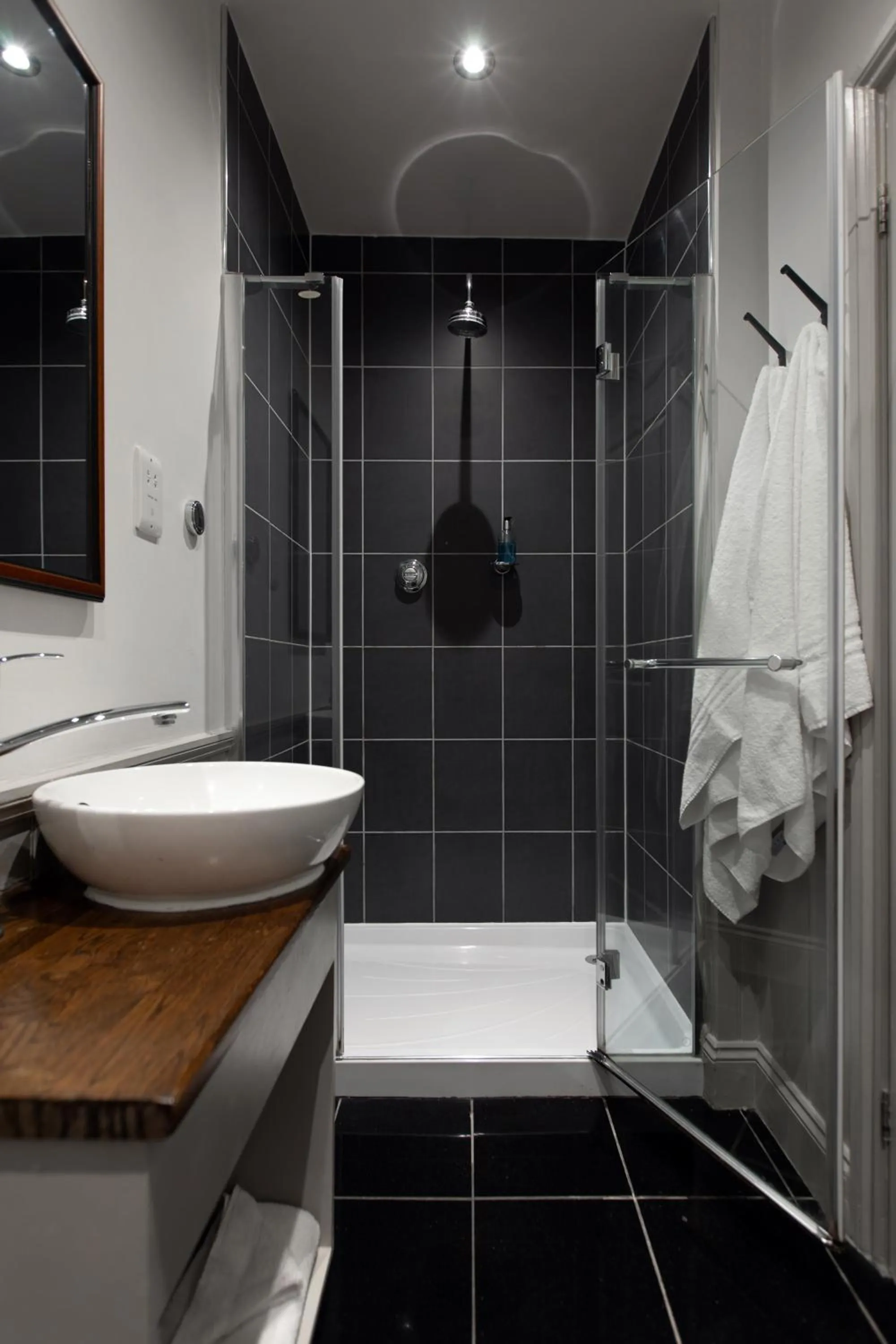 Bathroom in The Carpenters Arms