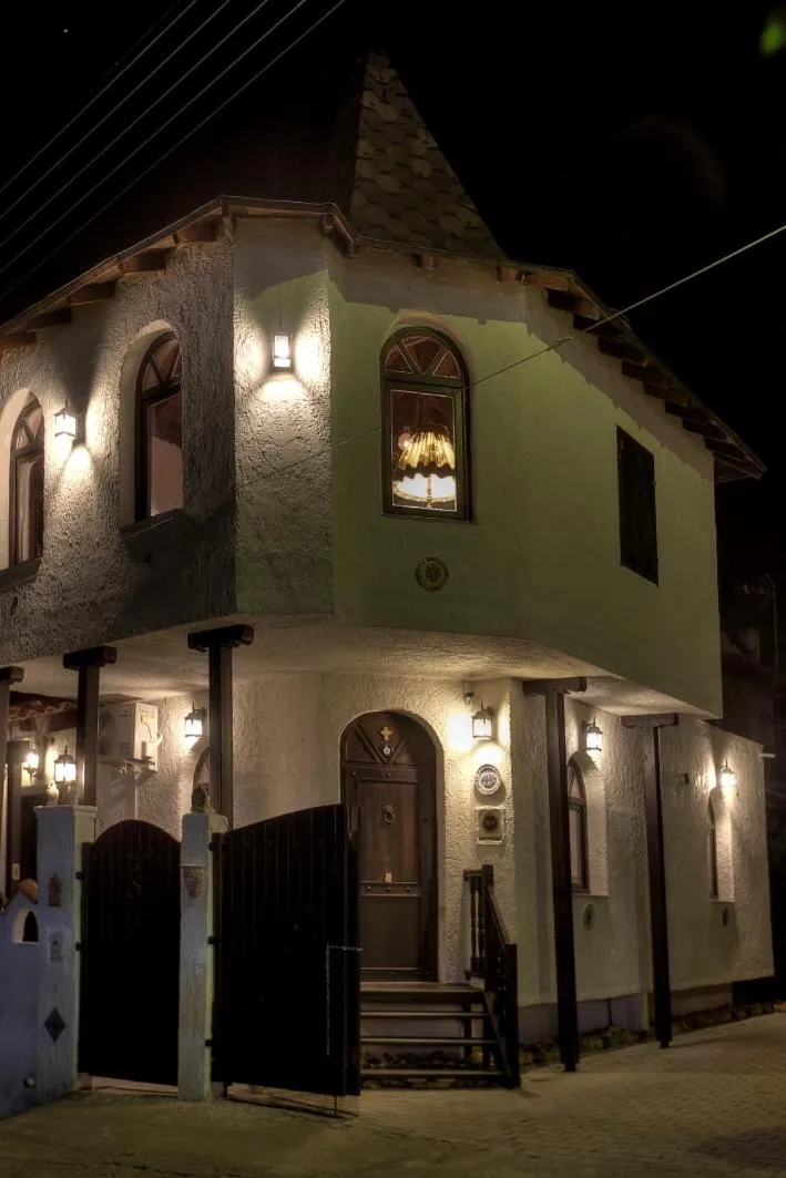 Property building in Chateaux Constantin Agistro