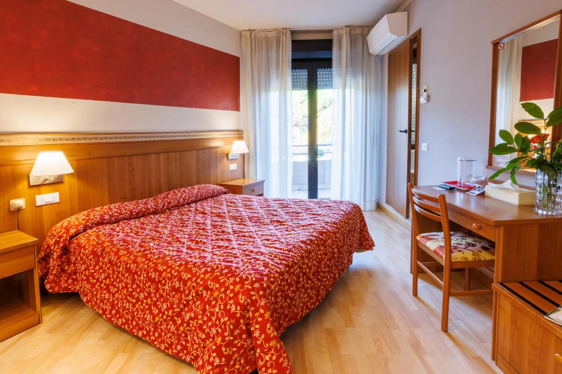 Bed in Hotel La Bussola