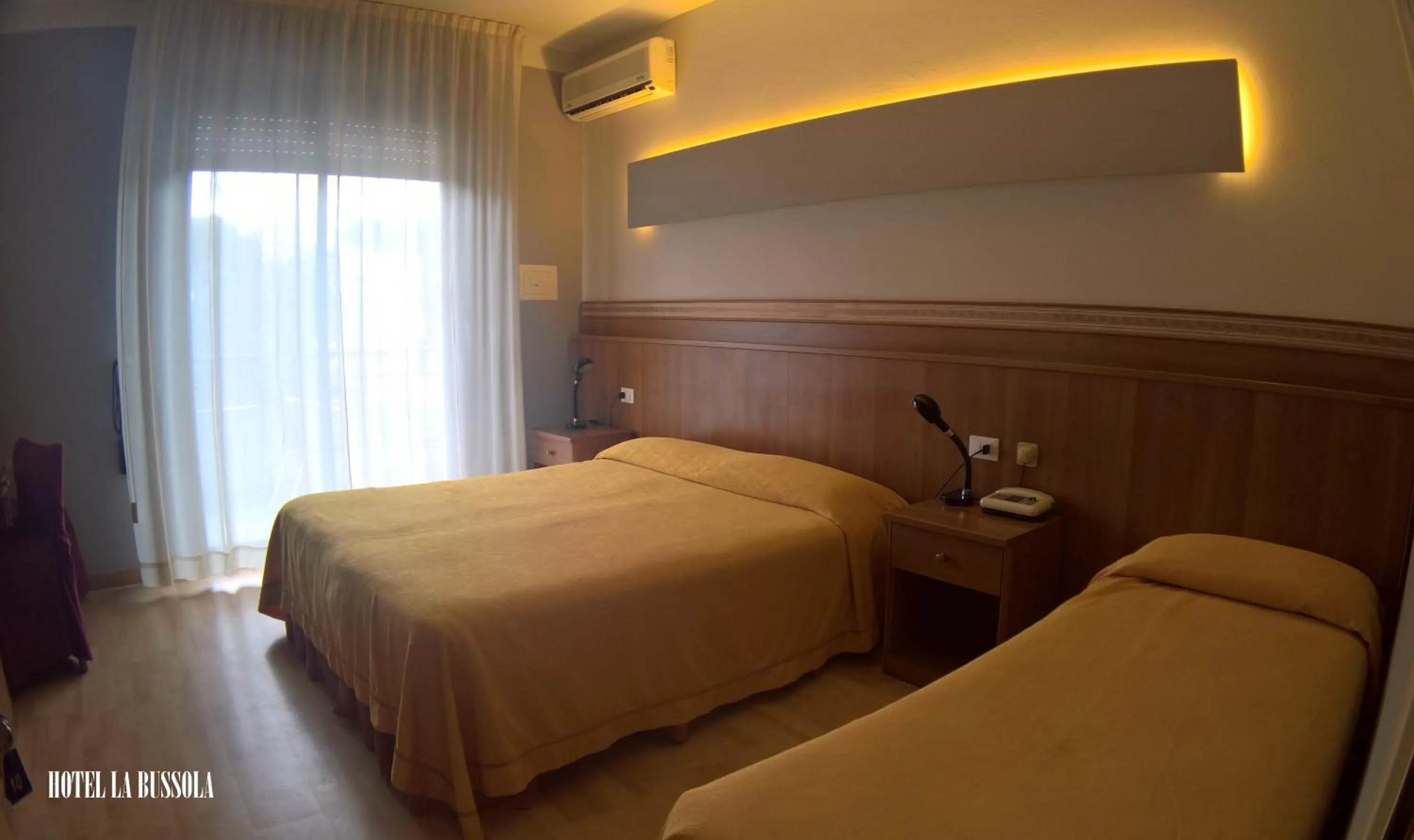 Bed in Hotel La Bussola