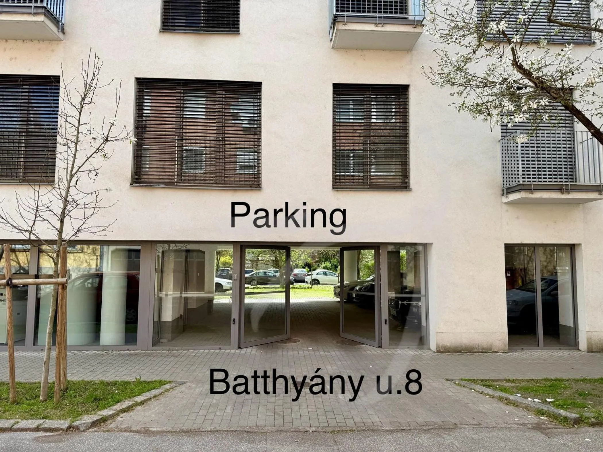 Parking in Mosoly Apartman