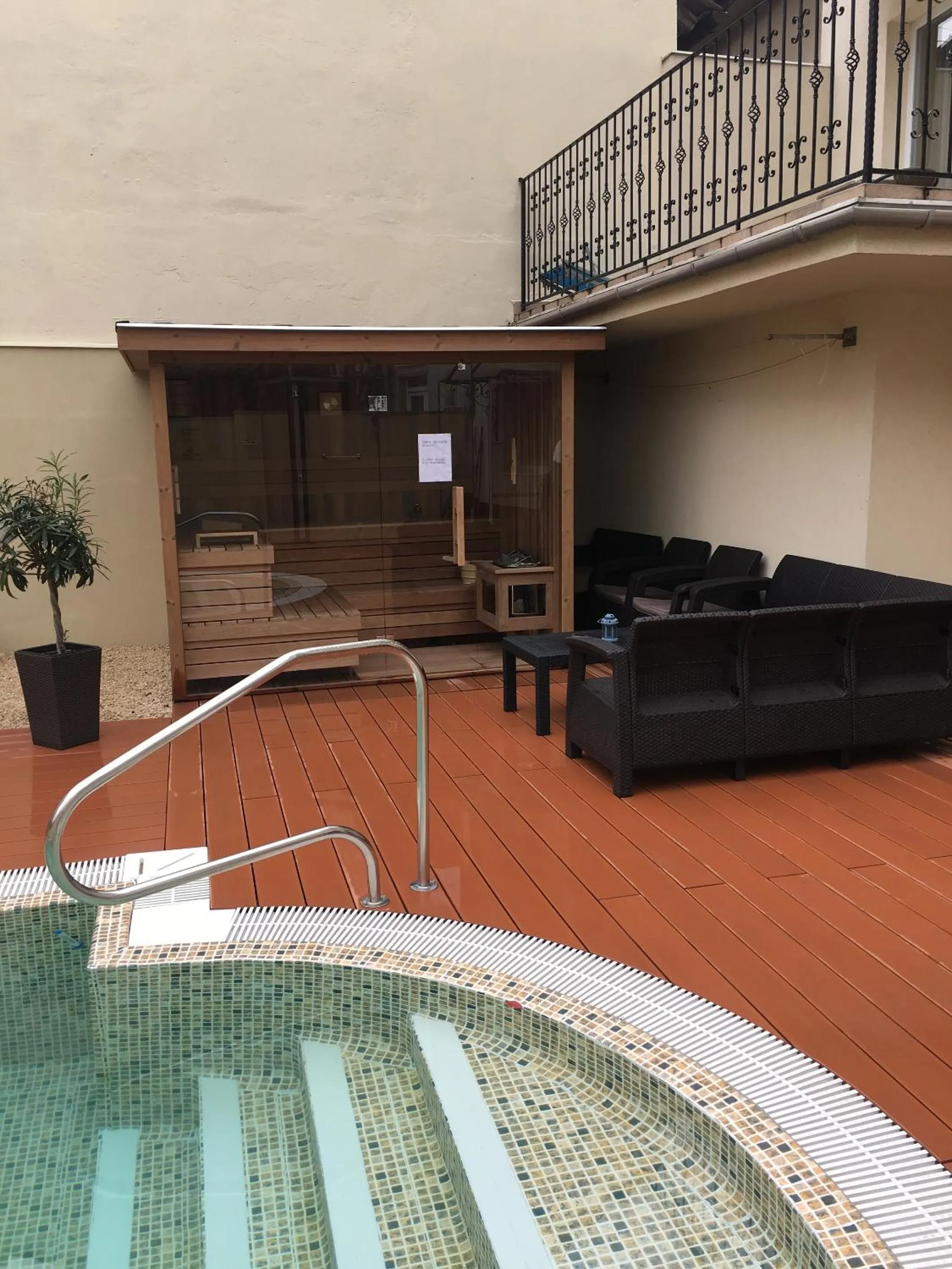 Pool view in Mosoly Apartman