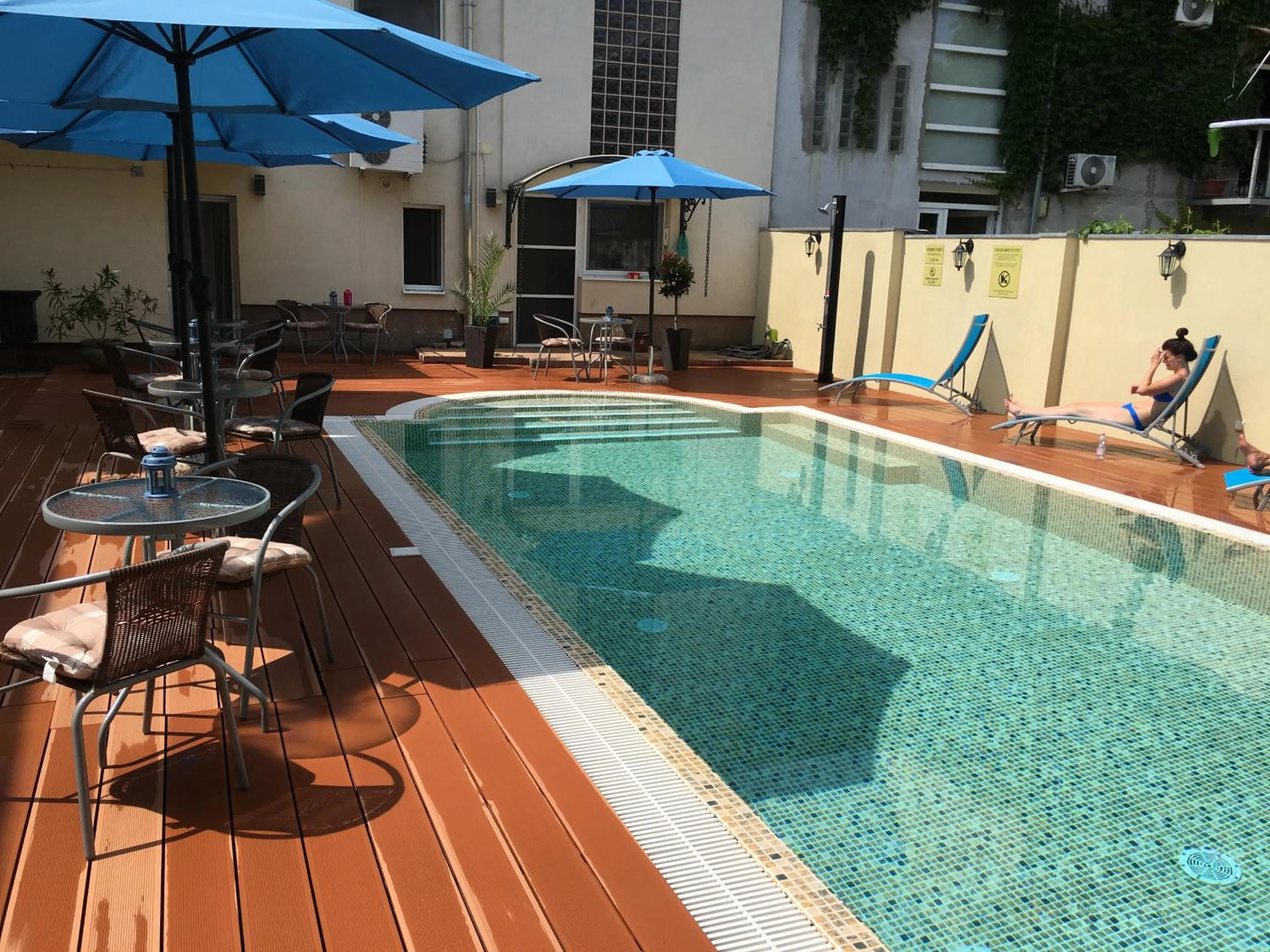 Pool view in Mosoly Apartman