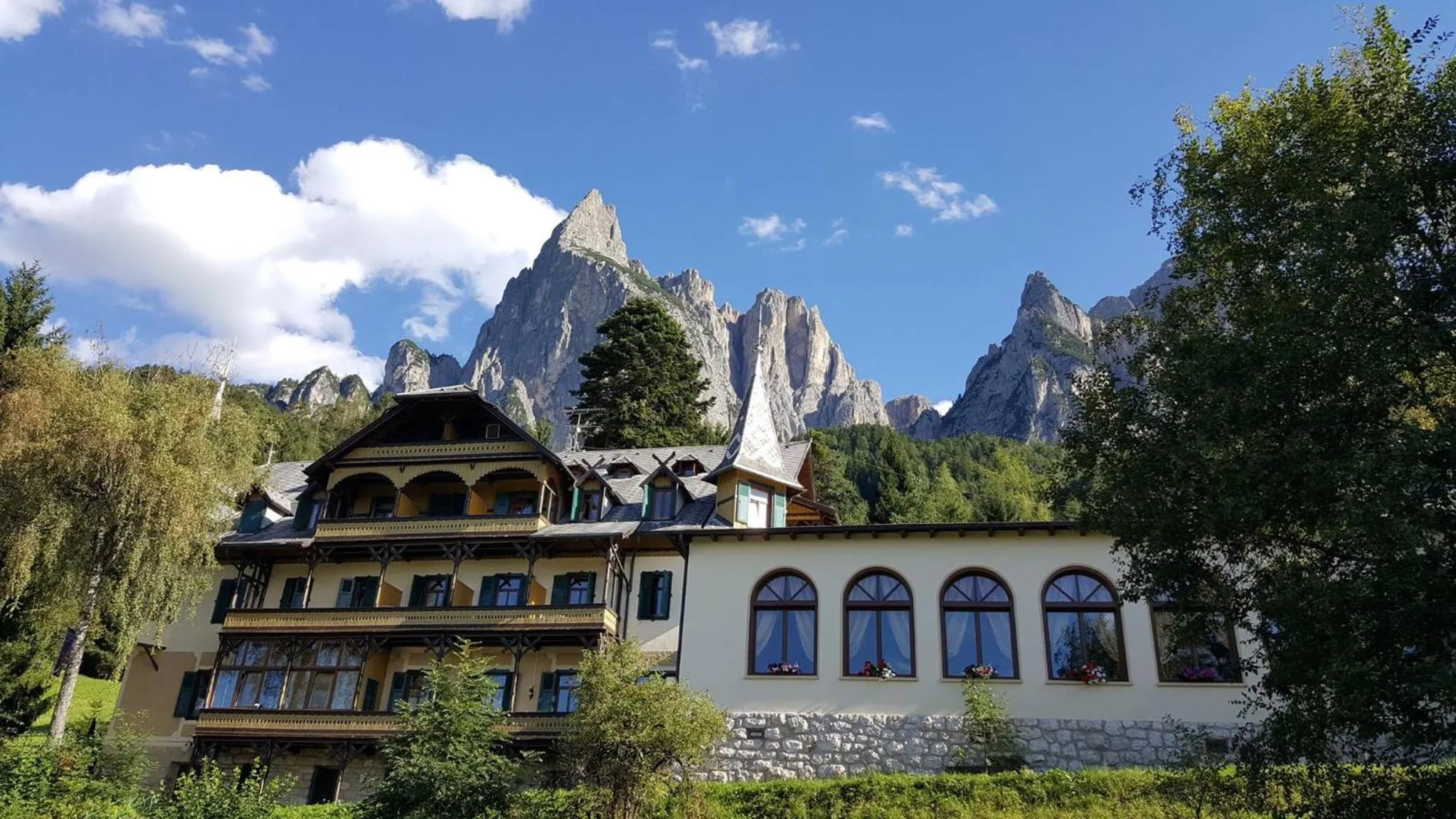 Property building in Hotel Salegg