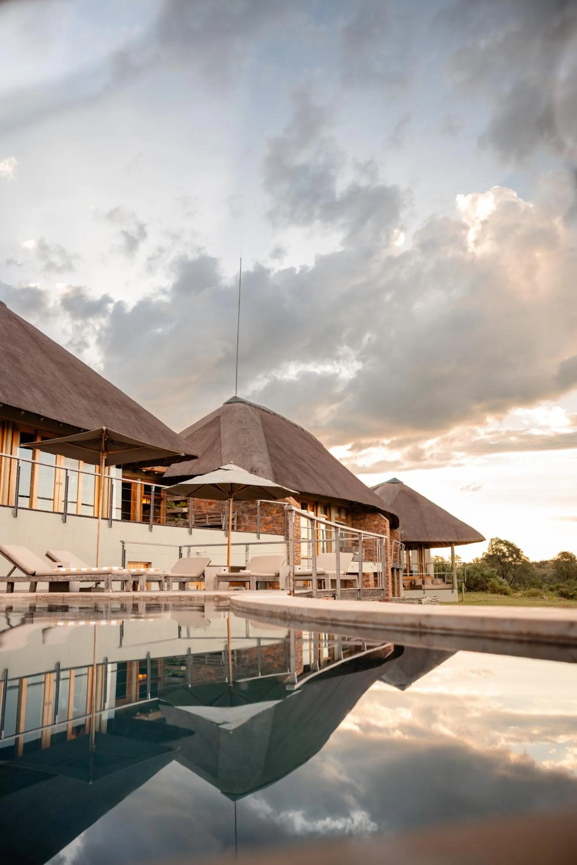 Property building in MHONDORO SAFARI LODGE & VILLA