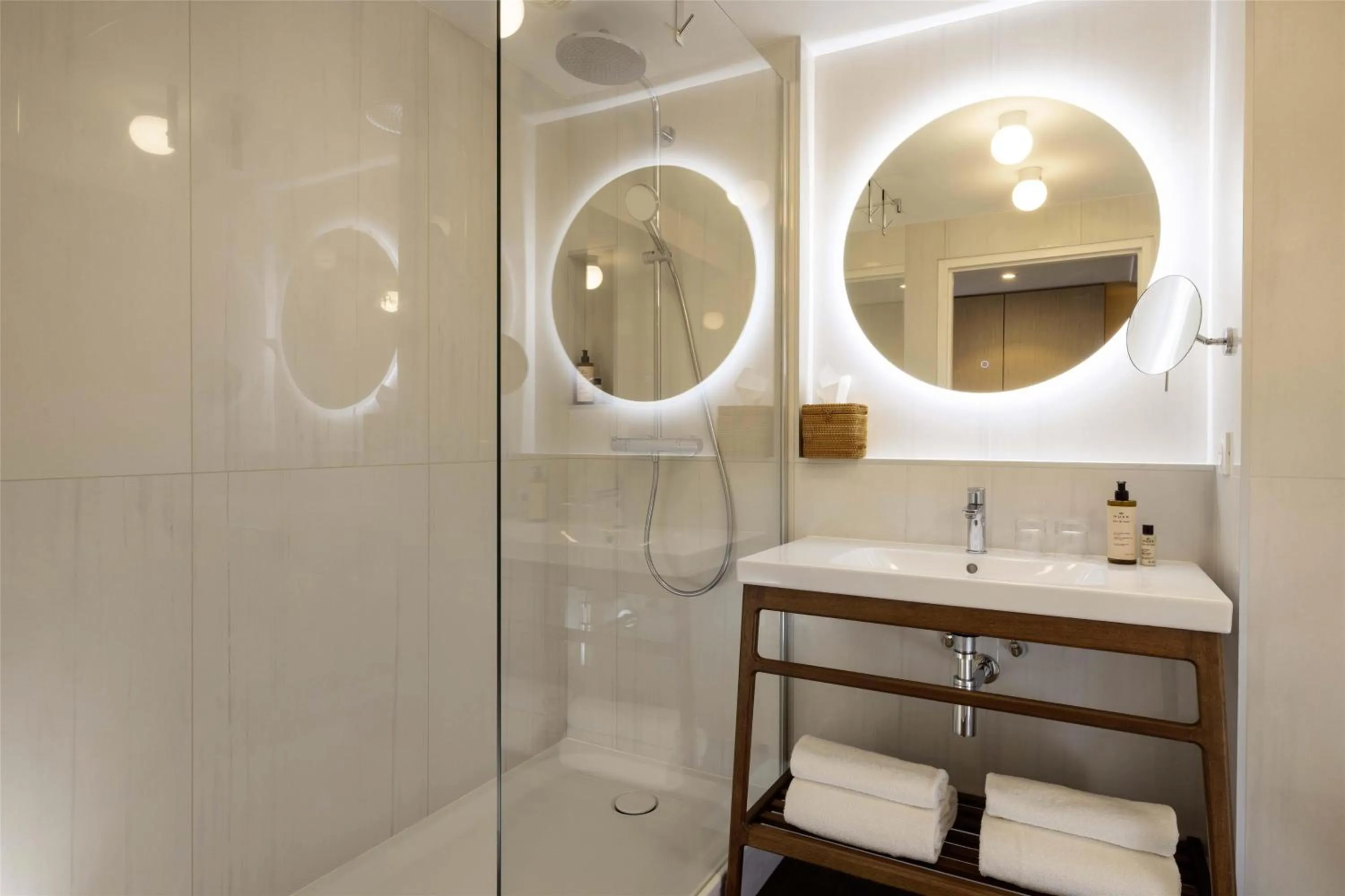 Bathroom in Best Western Plus Hotel les Rives du Ter