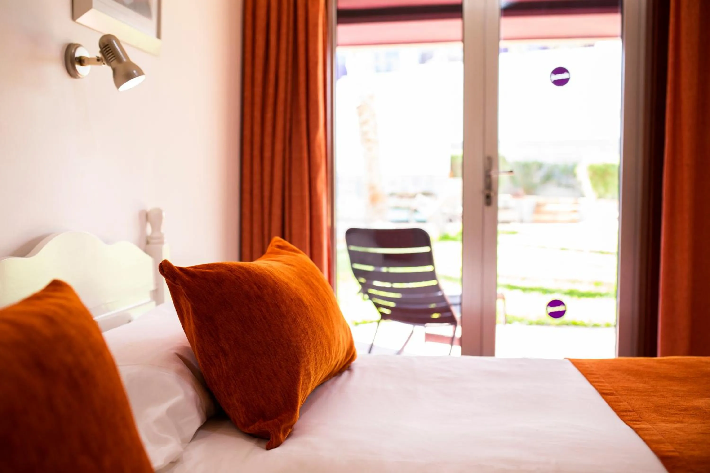 Bed in Jacarandas Beach