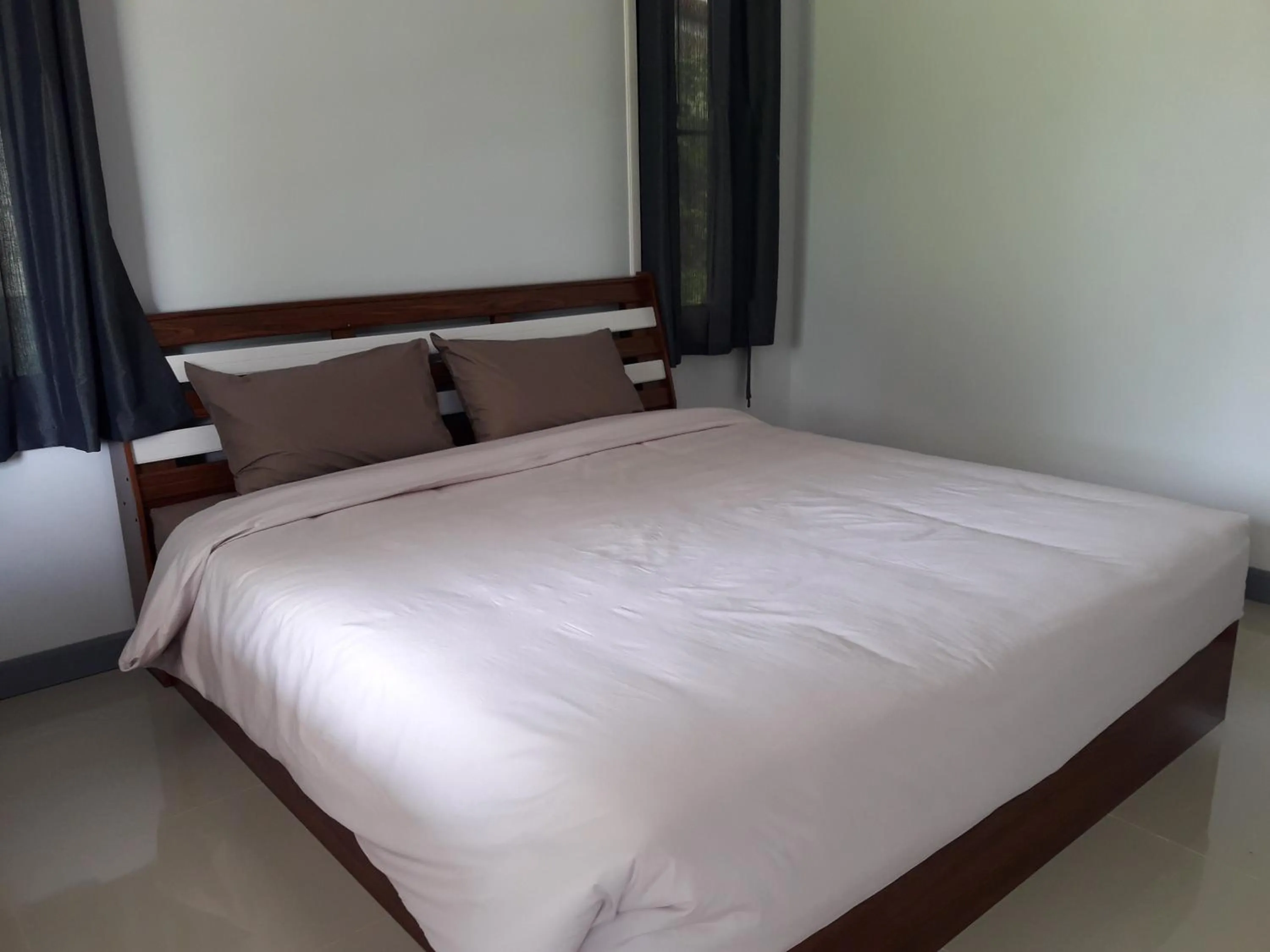 Photo of the whole room, Bed in Numhom Resort