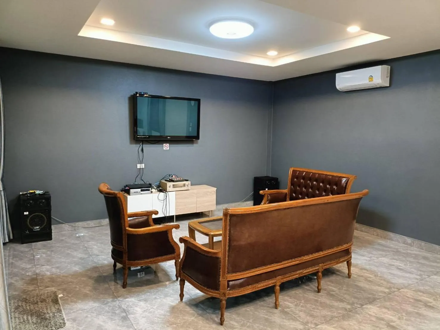 TV and multimedia in Numhom Resort