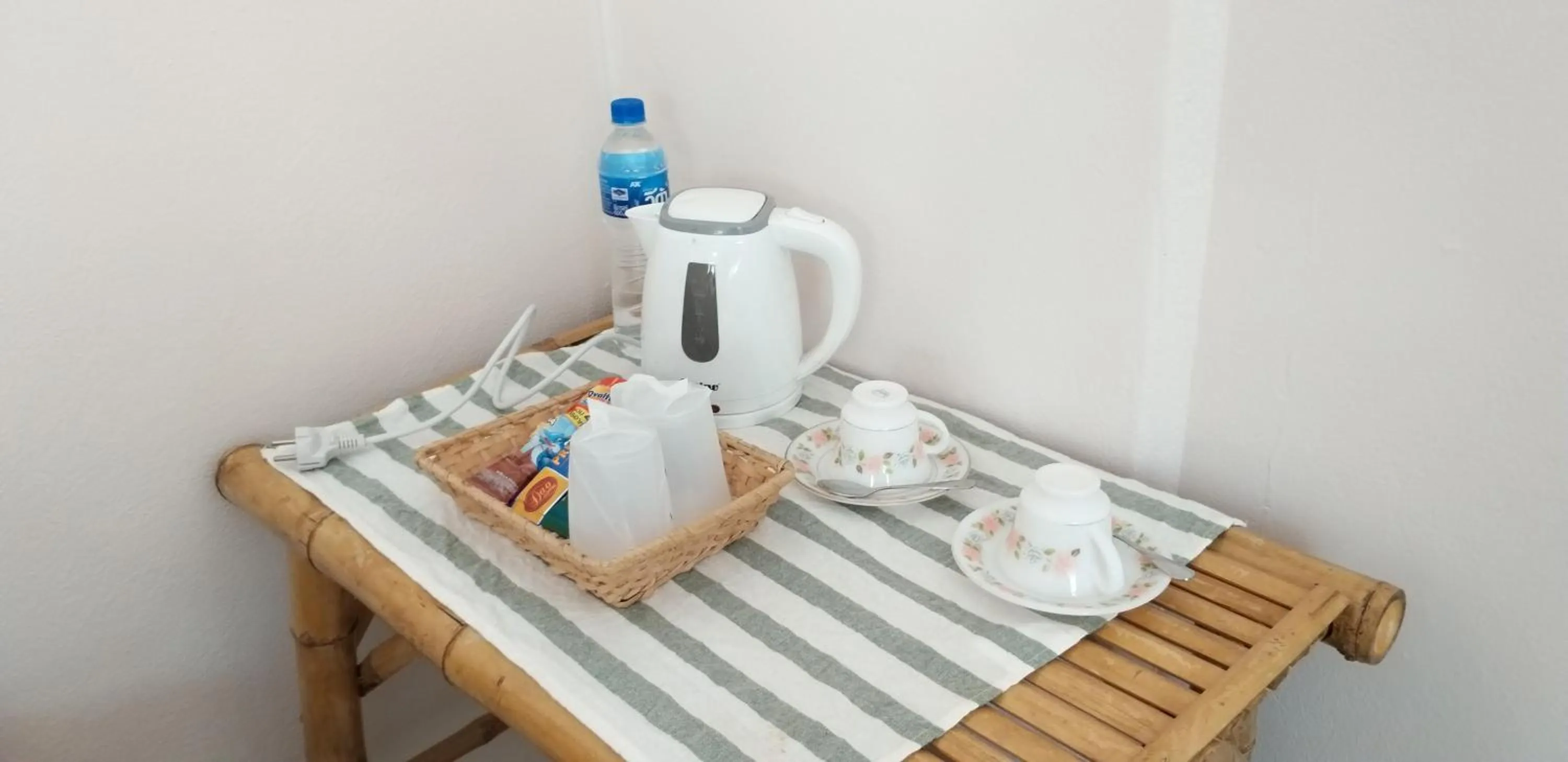 Coffee/tea facilities in Numhom Resort