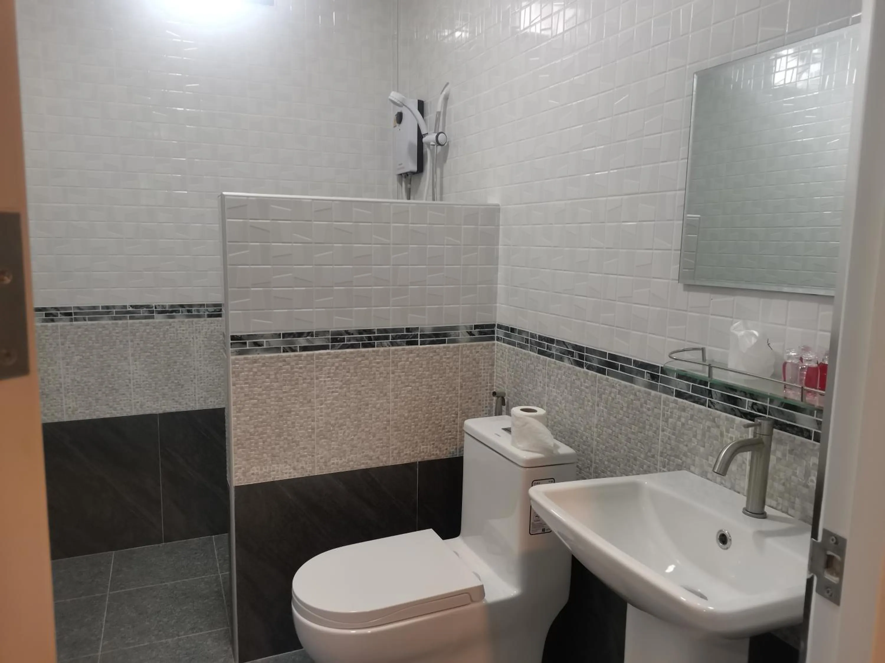 Shower in Numhom Resort