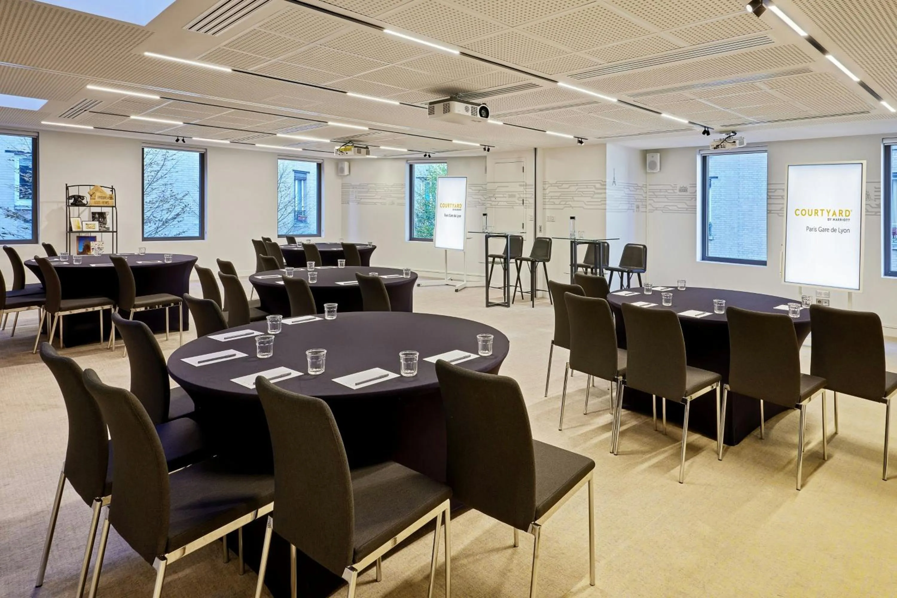 Meeting/conference room in Courtyard by Marriott Paris Gare de Lyon
