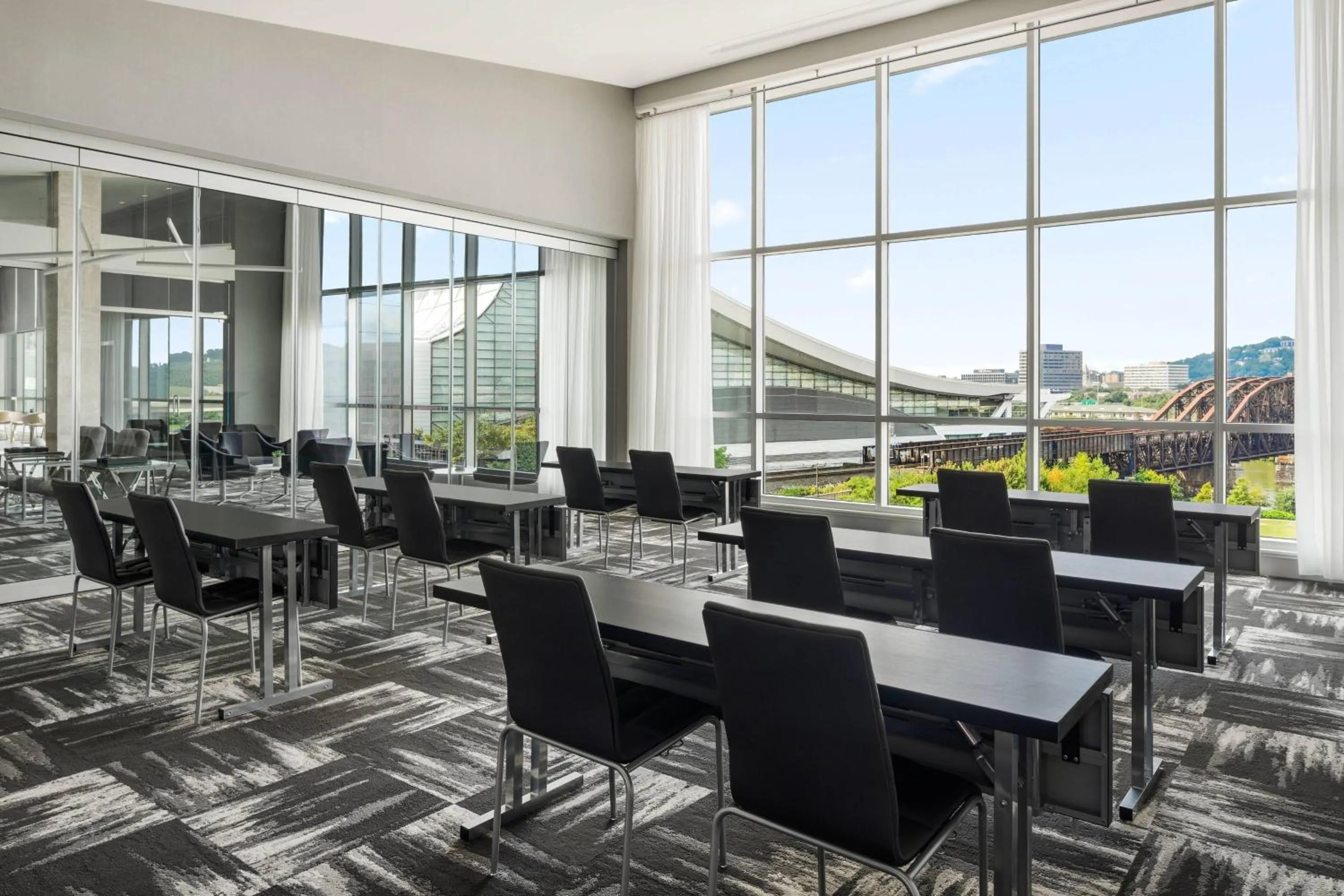 Lounge or bar in AC Hotel by Marriott Pittsburgh Downtown