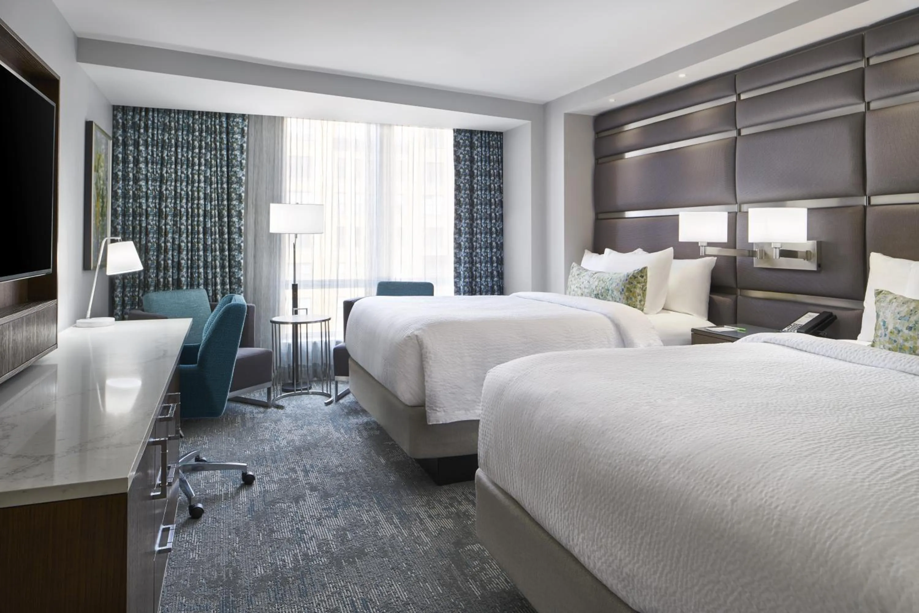 Bedroom, Bed in Courtyard by Marriott Washington Downtown/Convention Center