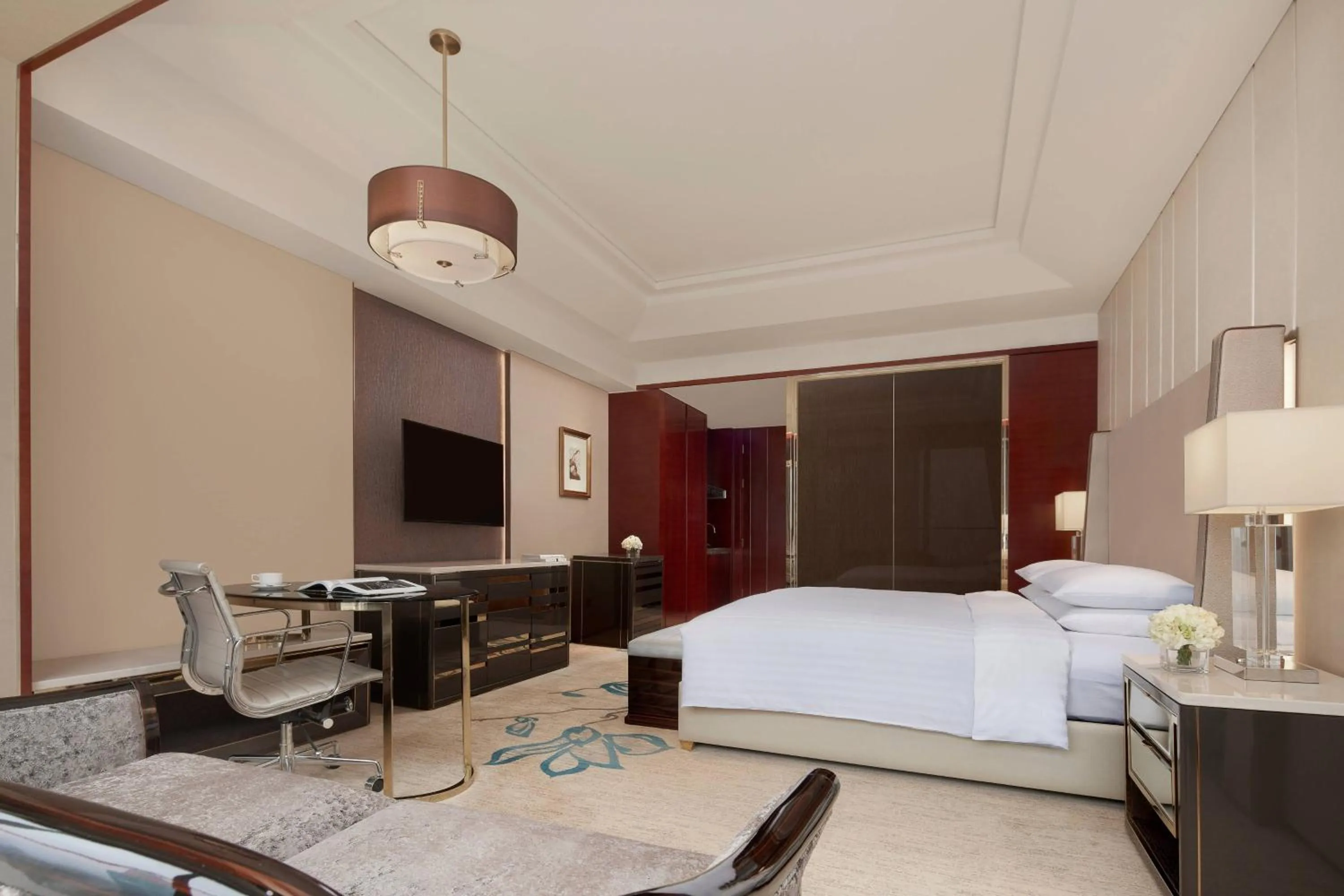 Photo of the whole room, Bed in The International Trade City, Yiwu - Marriott Executive Apartments