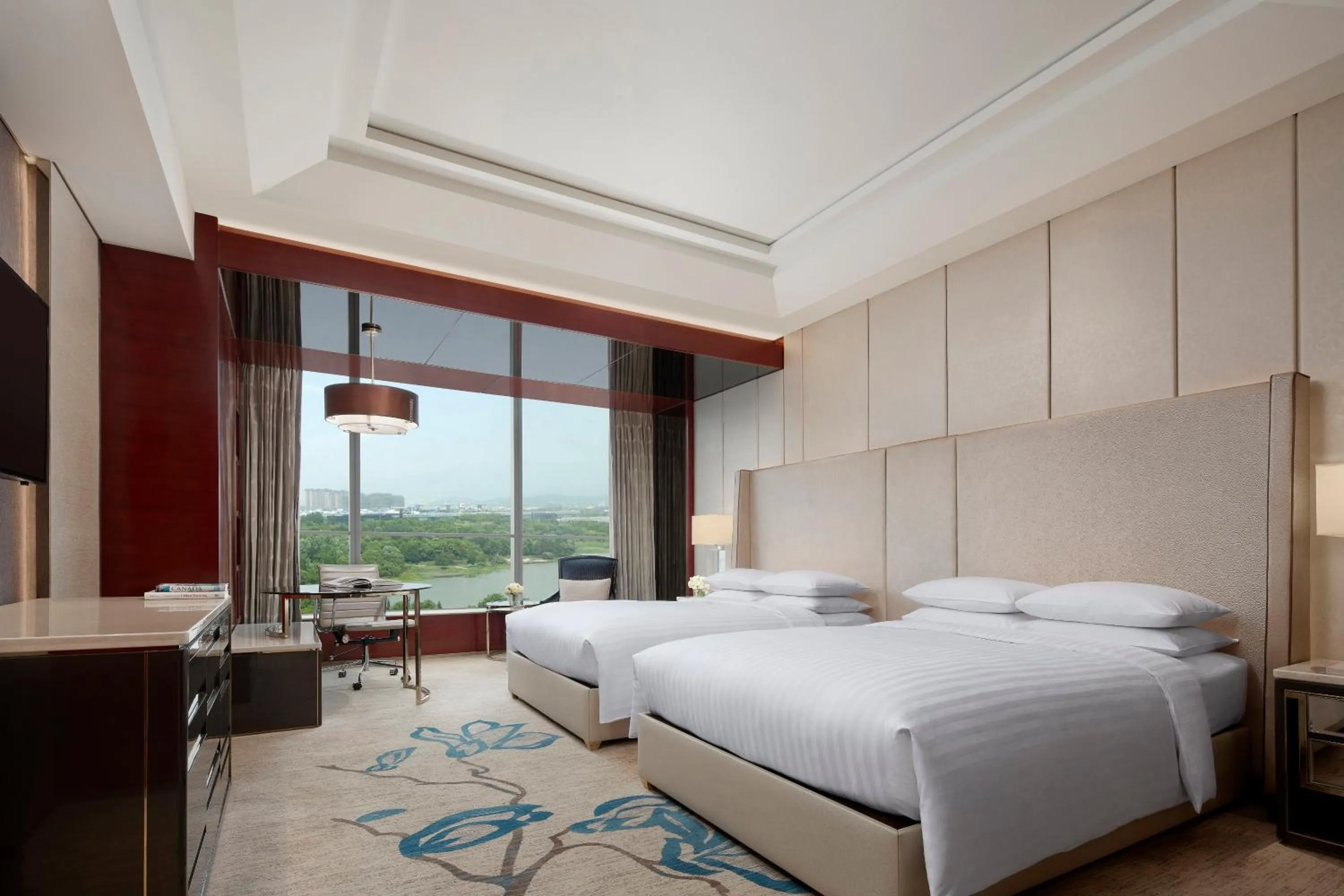 Bed in The International Trade City, Yiwu - Marriott Executive Apartments