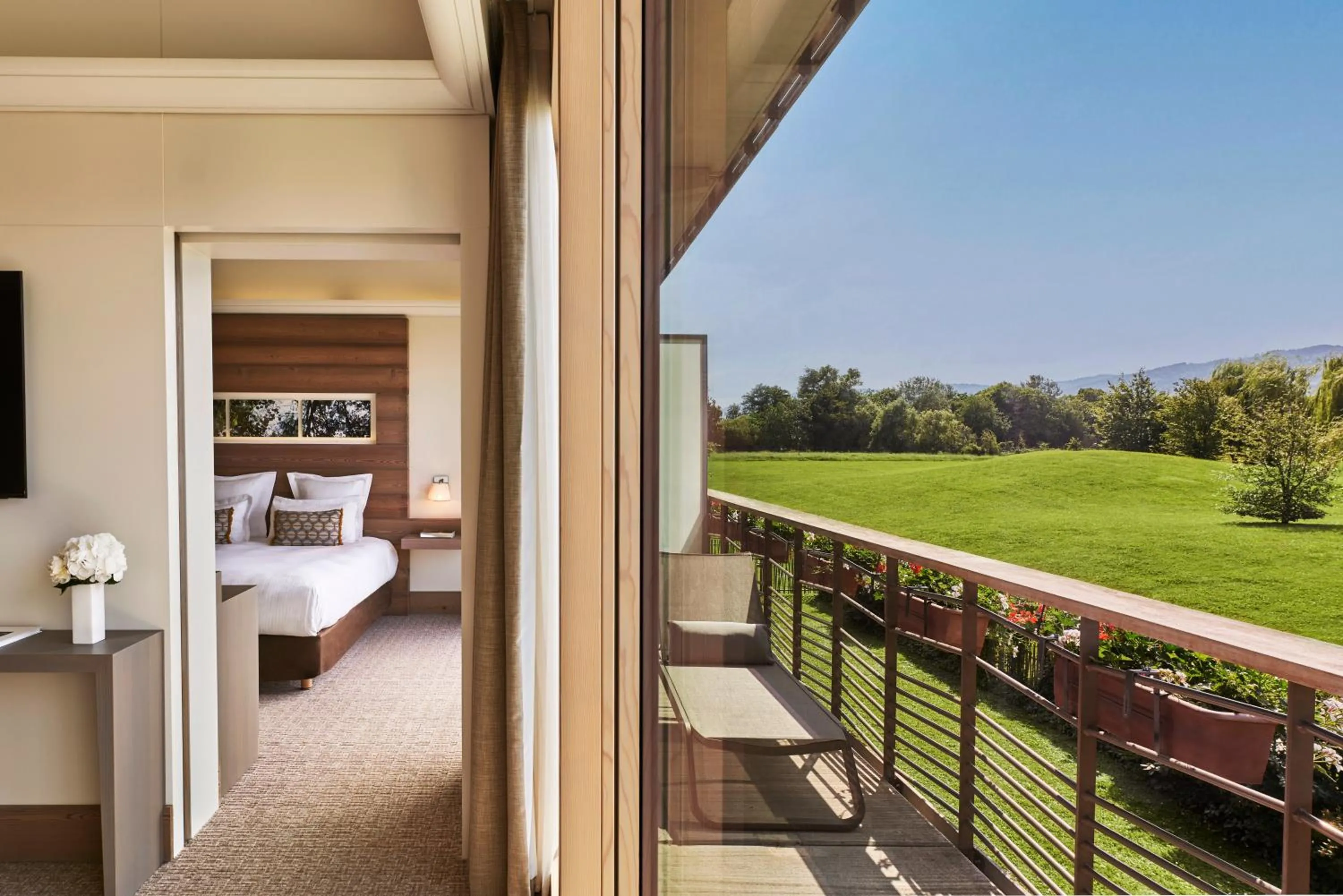 Bed in Hôtel Barrière Ribeauvillé
