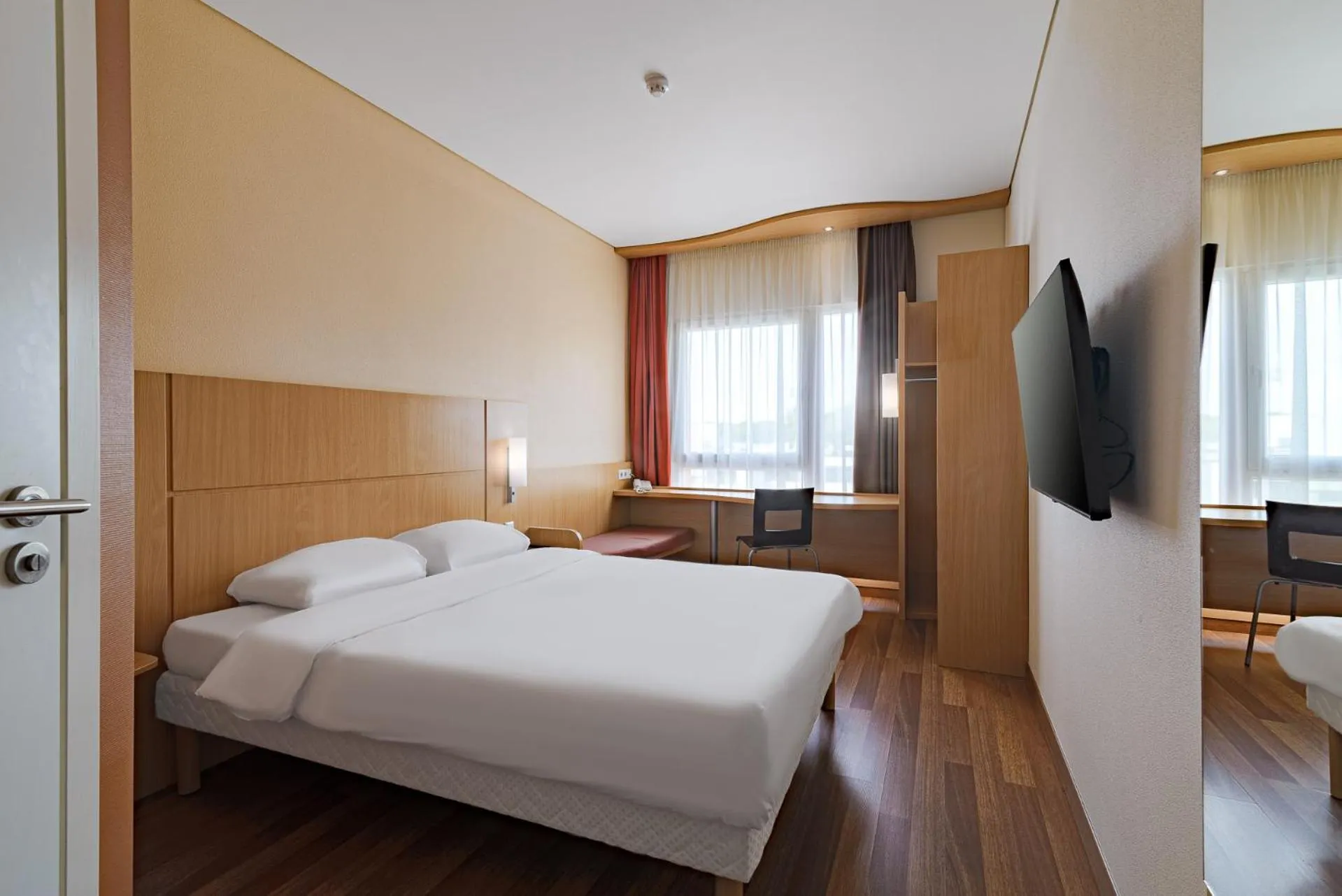 Bed in Ibis Kaunas Centre