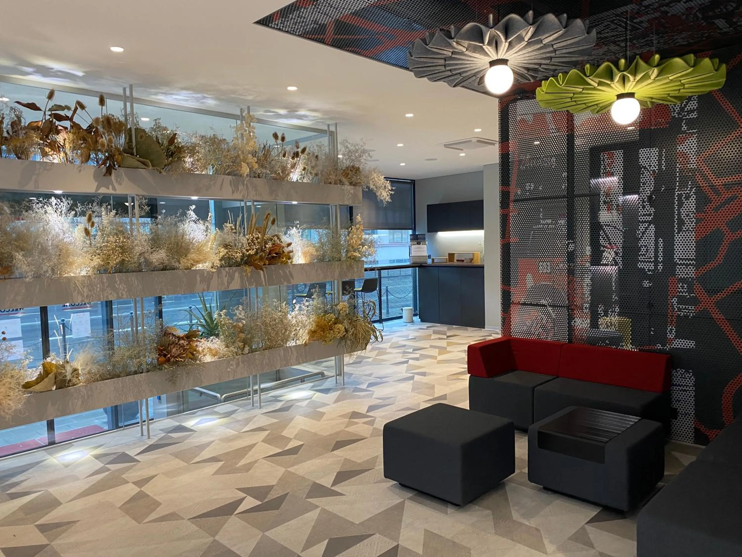 Lobby or reception in Ibis Kaunas Centre