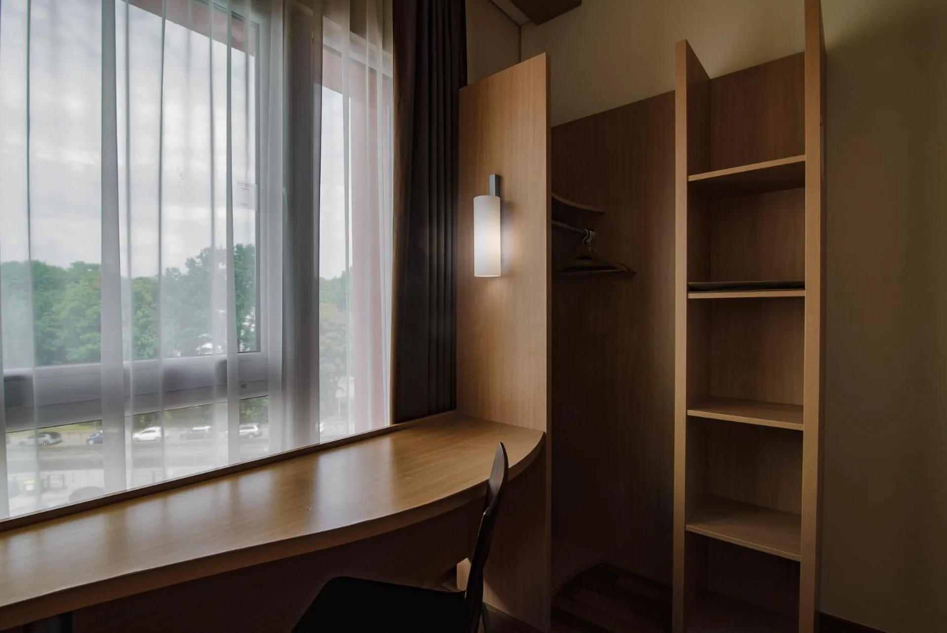 Photo of the whole room in Ibis Kaunas Centre