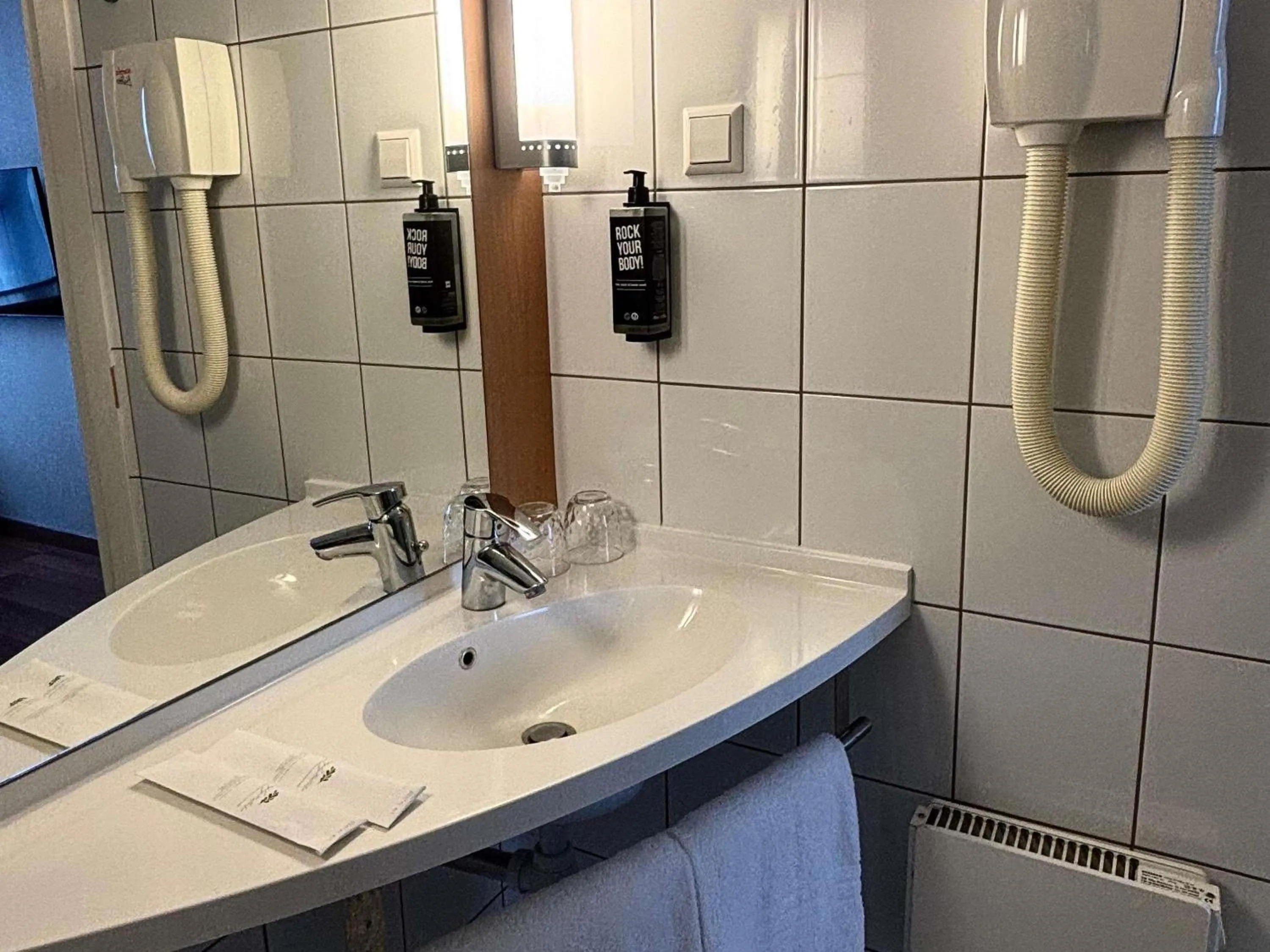 Bedroom in Ibis Kaunas Centre