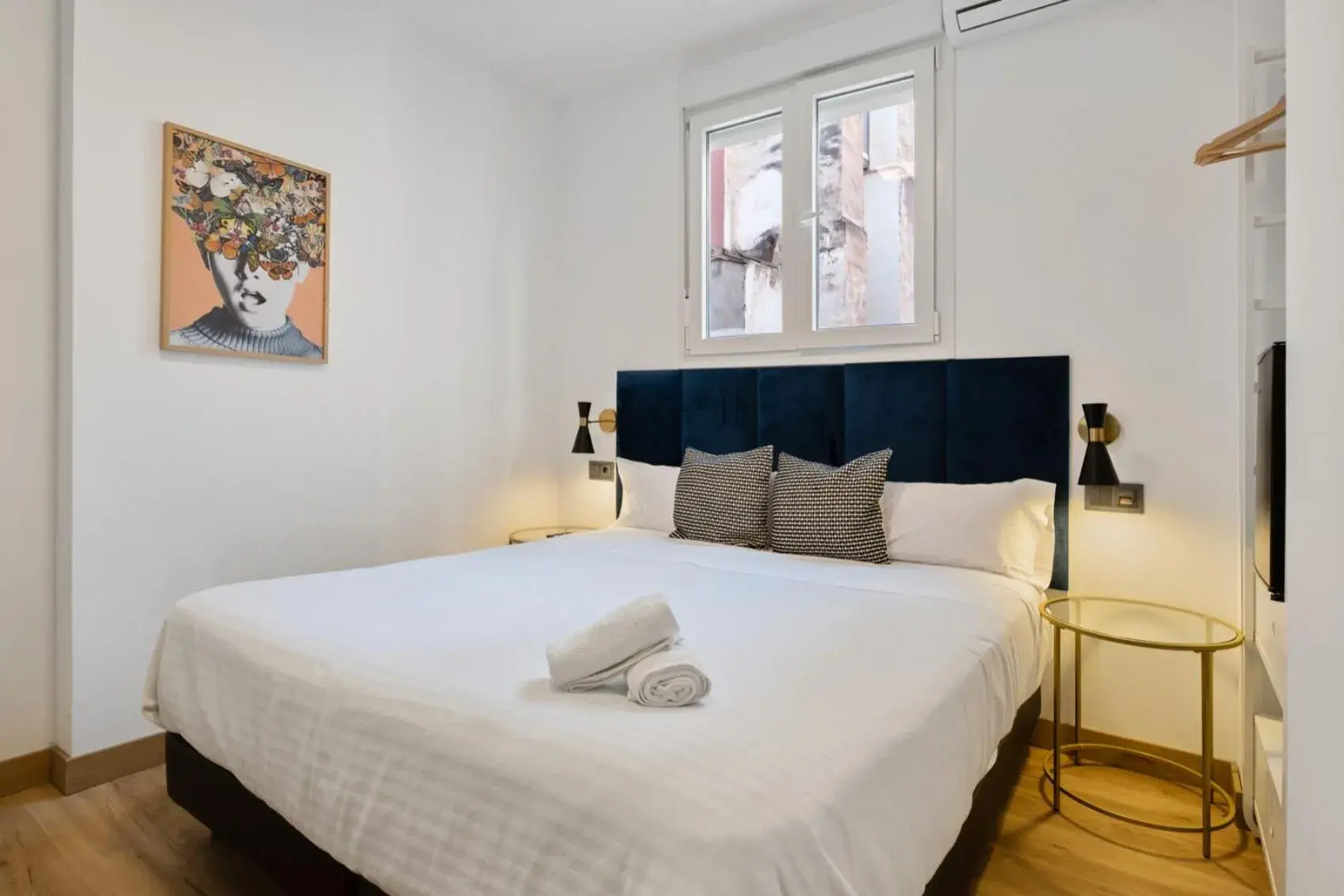 Standard Double Room in Malaga City Suites Standard Double Room in Malaga City Suites