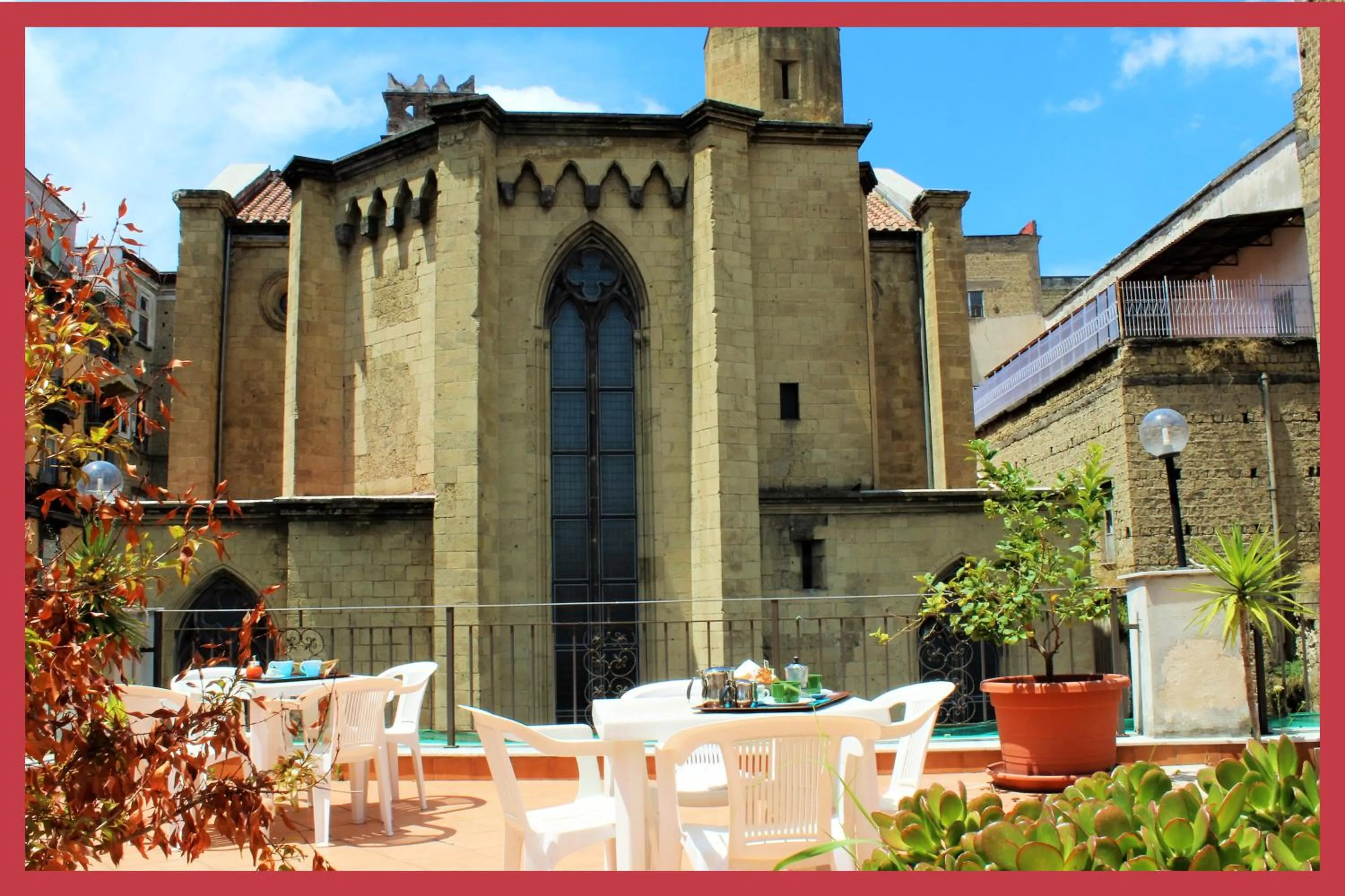 Restaurant/places to eat in B&B La Storia Di Napoli