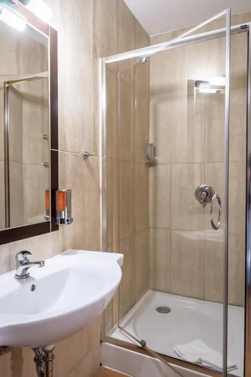 Bathroom in Hotel Bastion