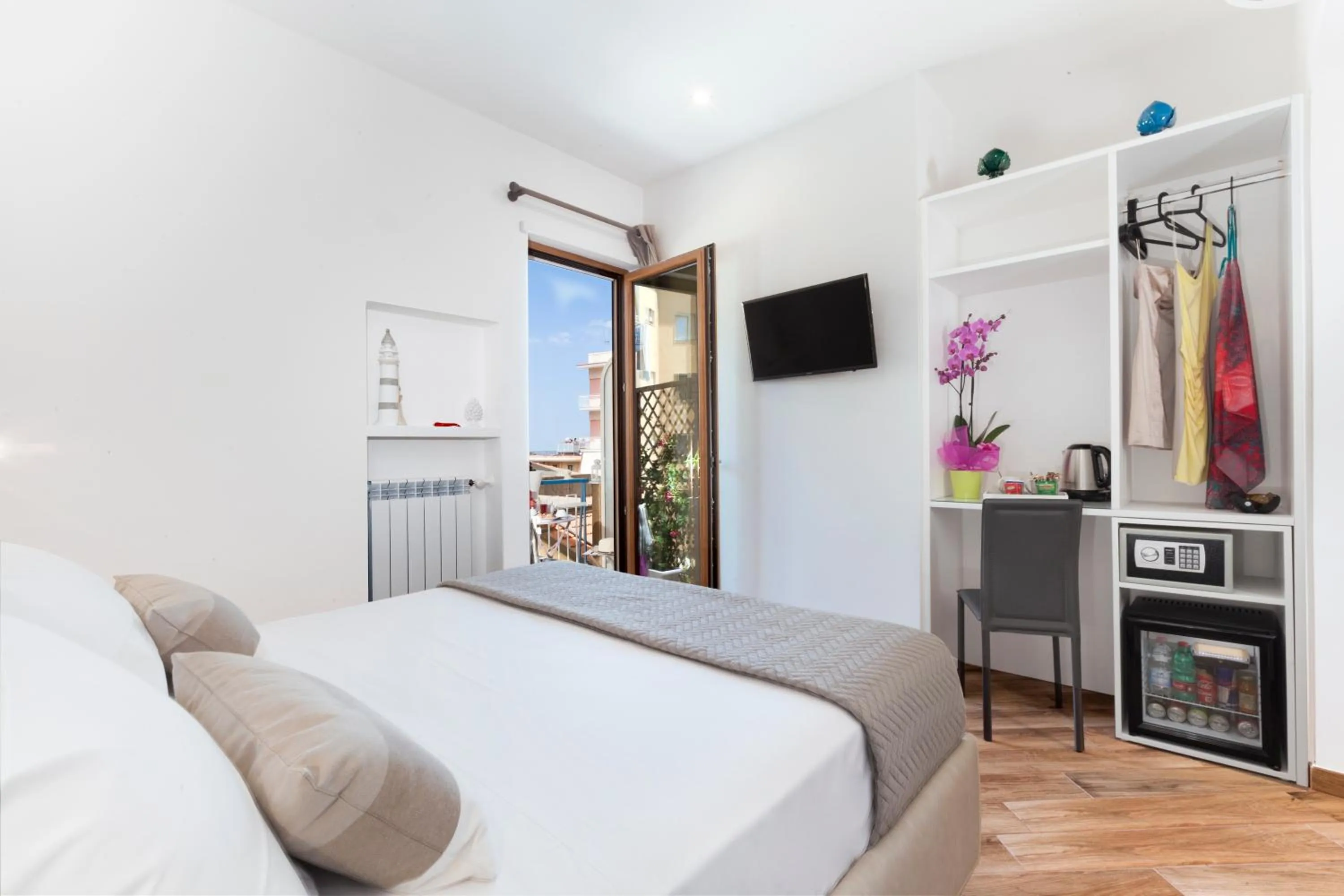 Bedroom, Bed in Viria B&B Sorrento