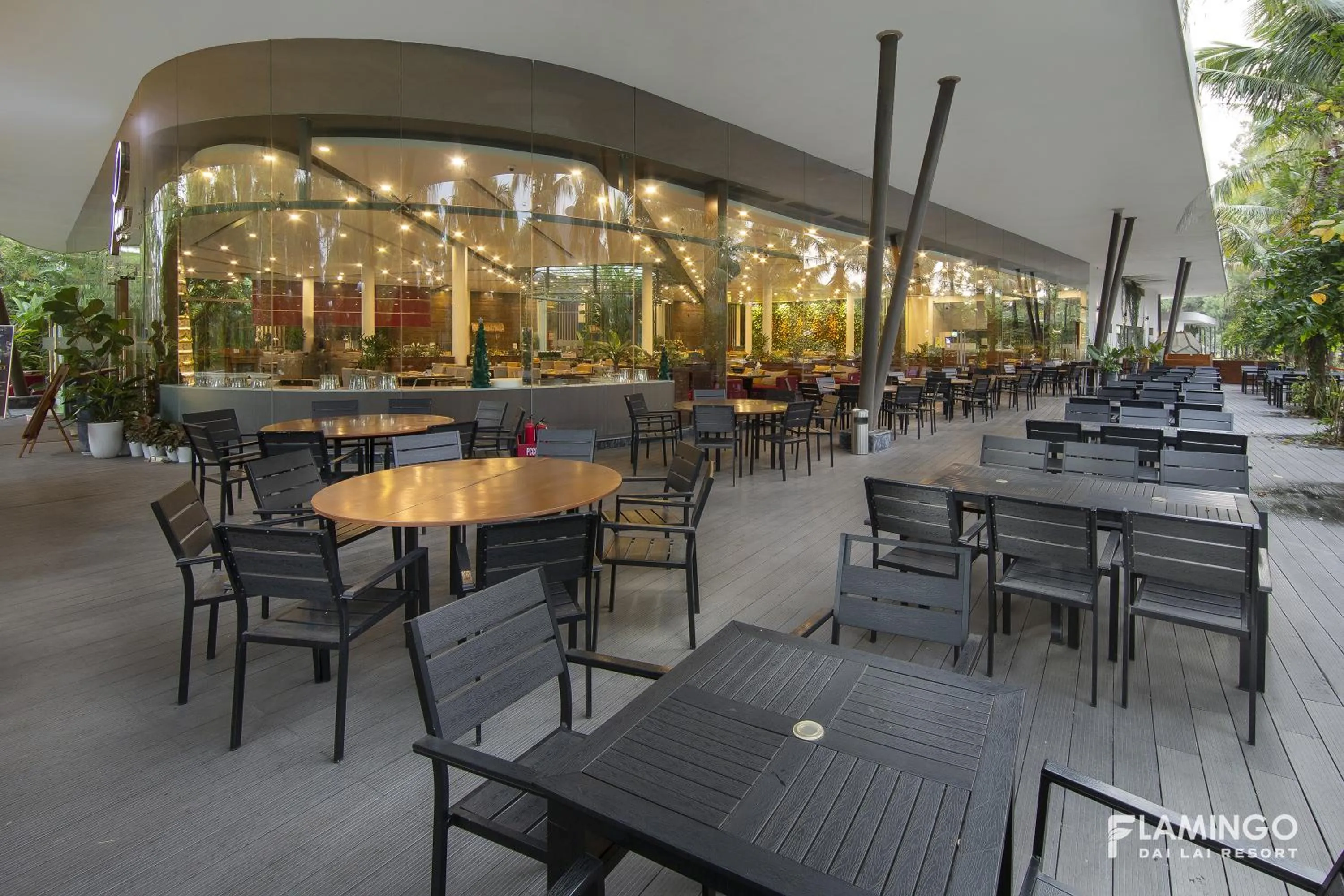 Restaurant/places to eat in Flamingo Resort Dai Lai