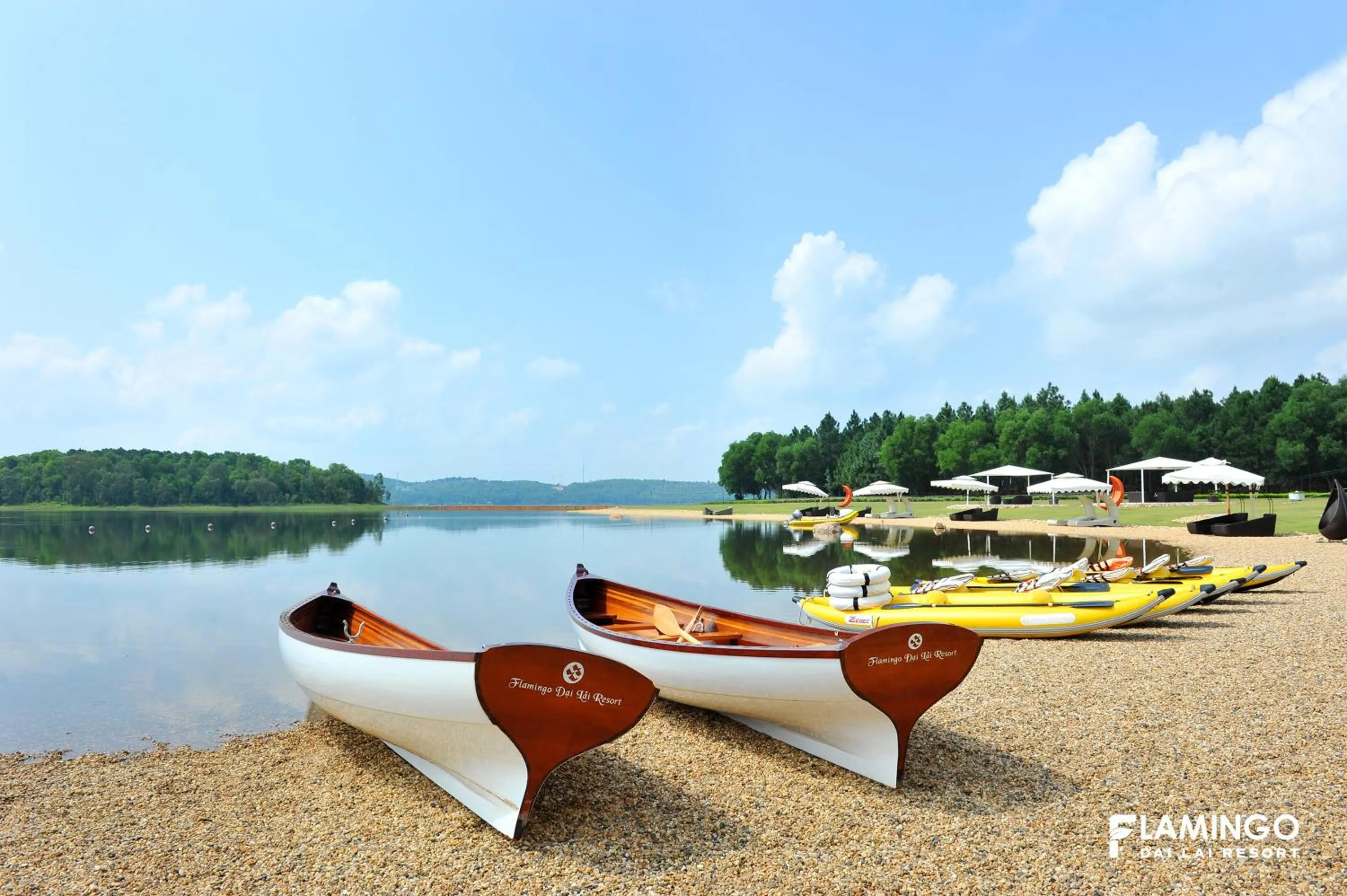 Entertainment in Flamingo Resort Dai Lai